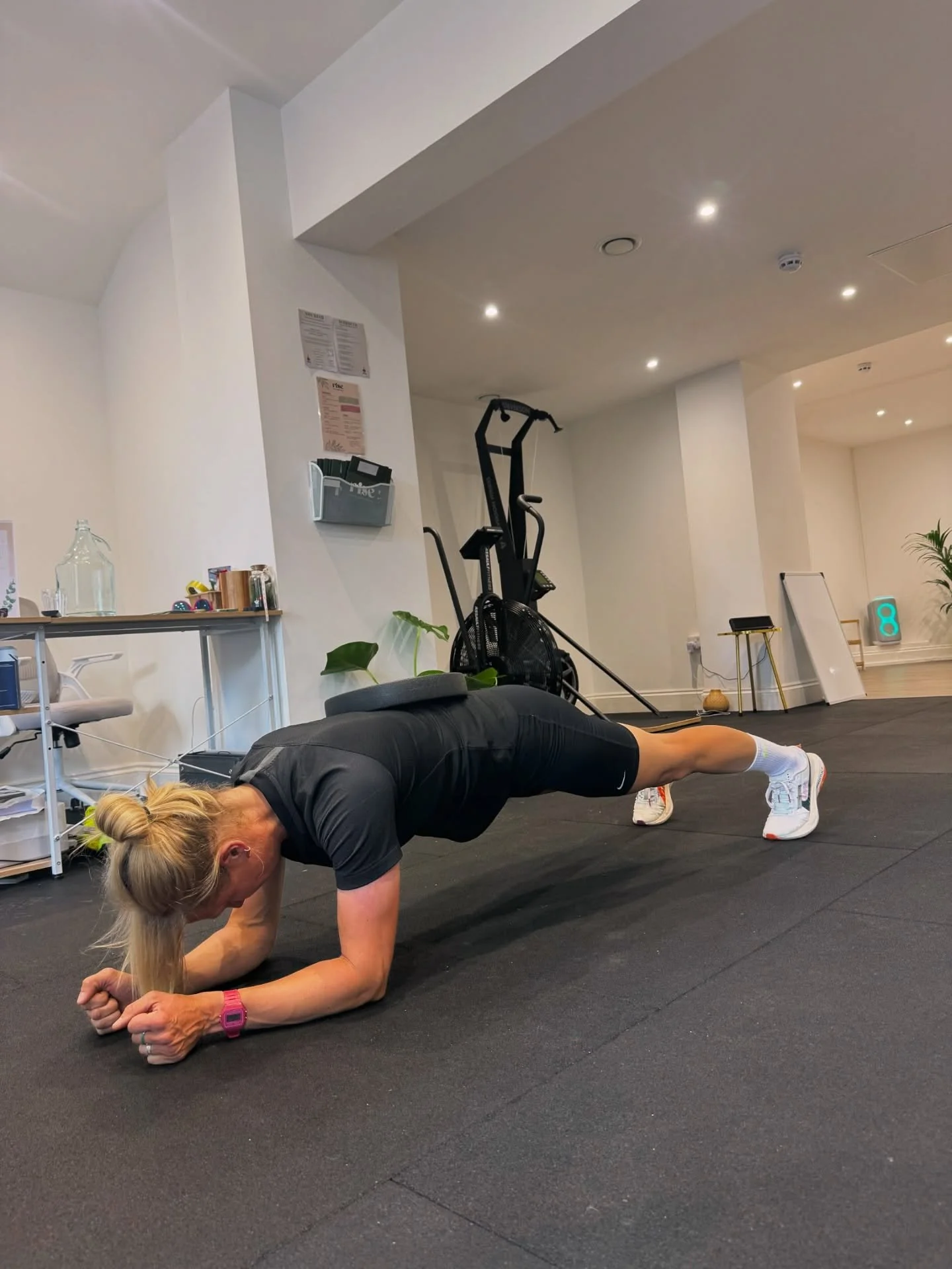 4-Week Fitness Transformation 💪🏼

Real people. Real change.

Katie &mdash; 10kg down
Belinda &mdash; 7kg down
Heather &mdash; 6kg down
Natalie &mdash; 5kg down

Just a handful of the changes we&rsquo;ve seen this year. And it&rsquo;s not just about