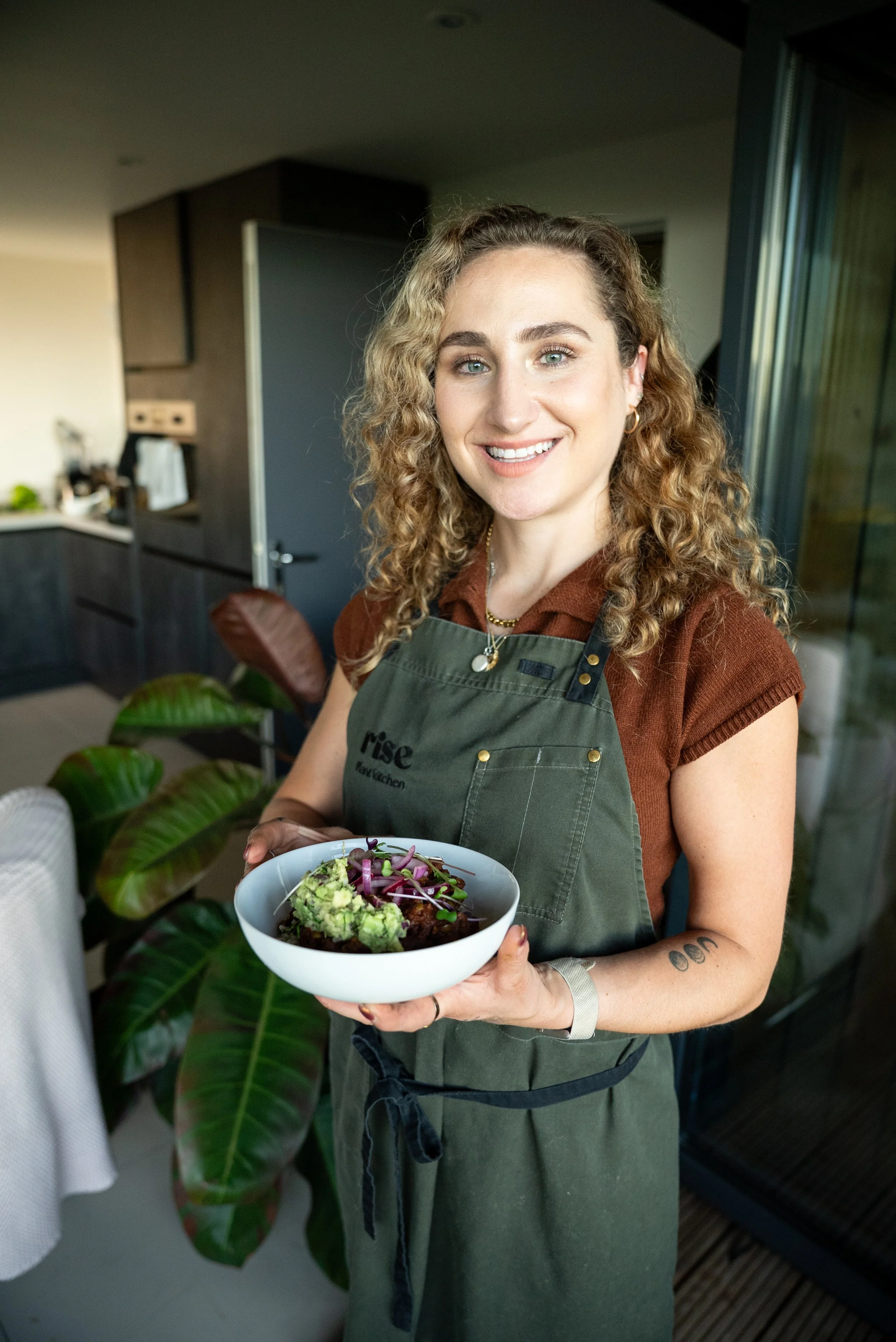 the vegain chef - Molly Collinson