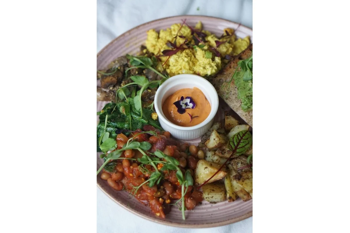 Untitled (1200 x 800 px)-4.jpg