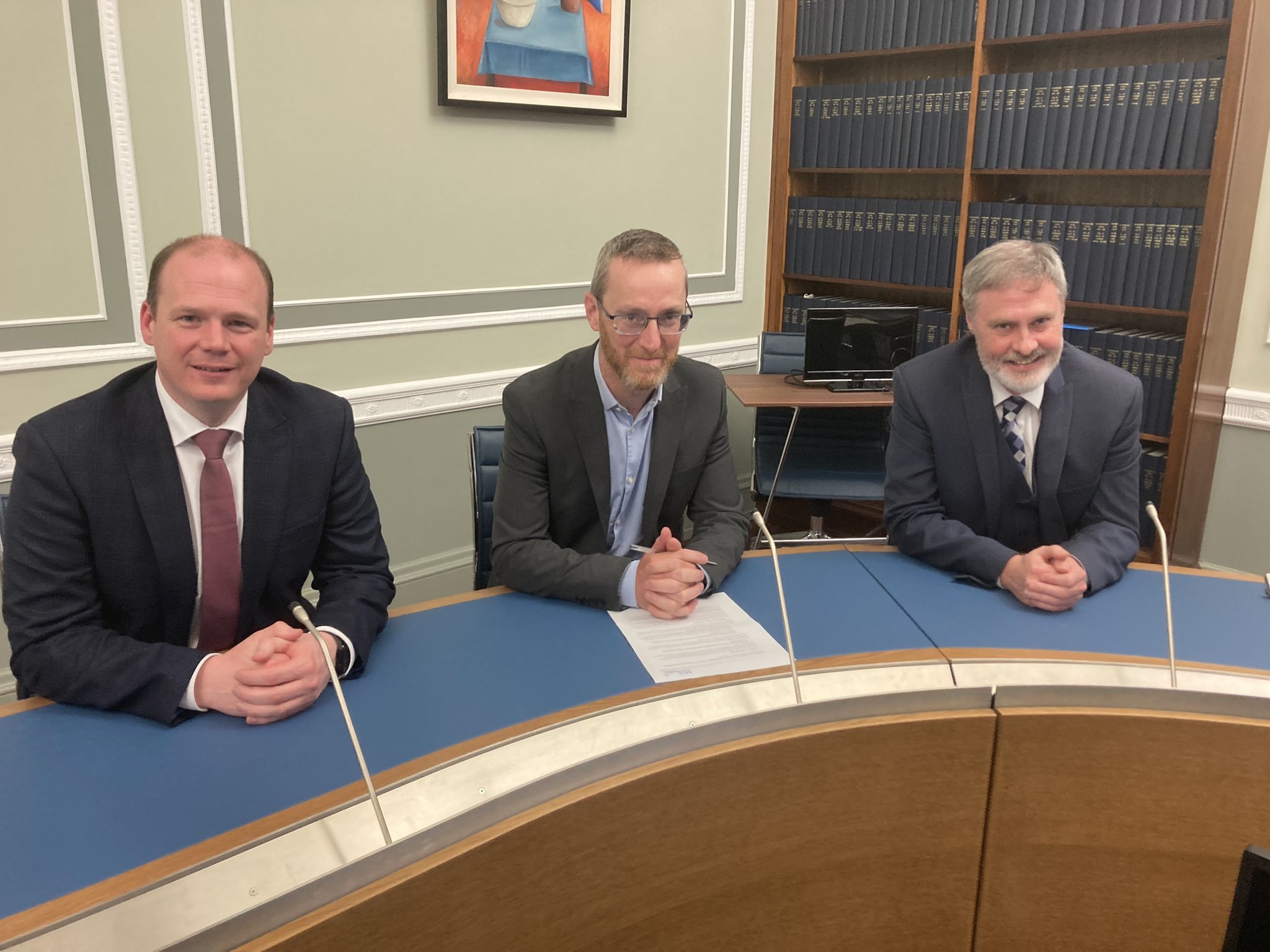 APG meets with Minister for Communities