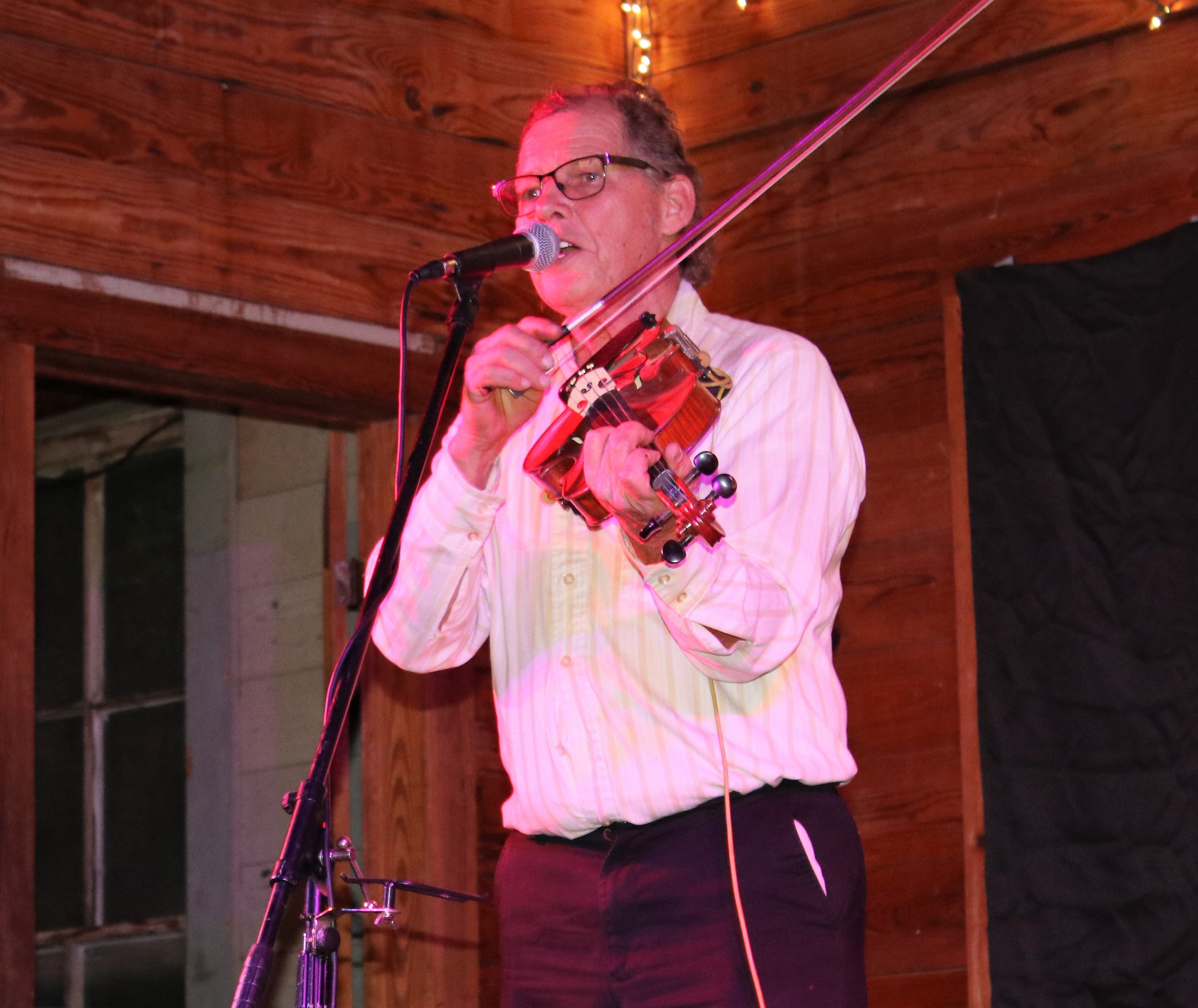 2021-dec-fiddle-fest-friday-91_51732721924_o.jpg