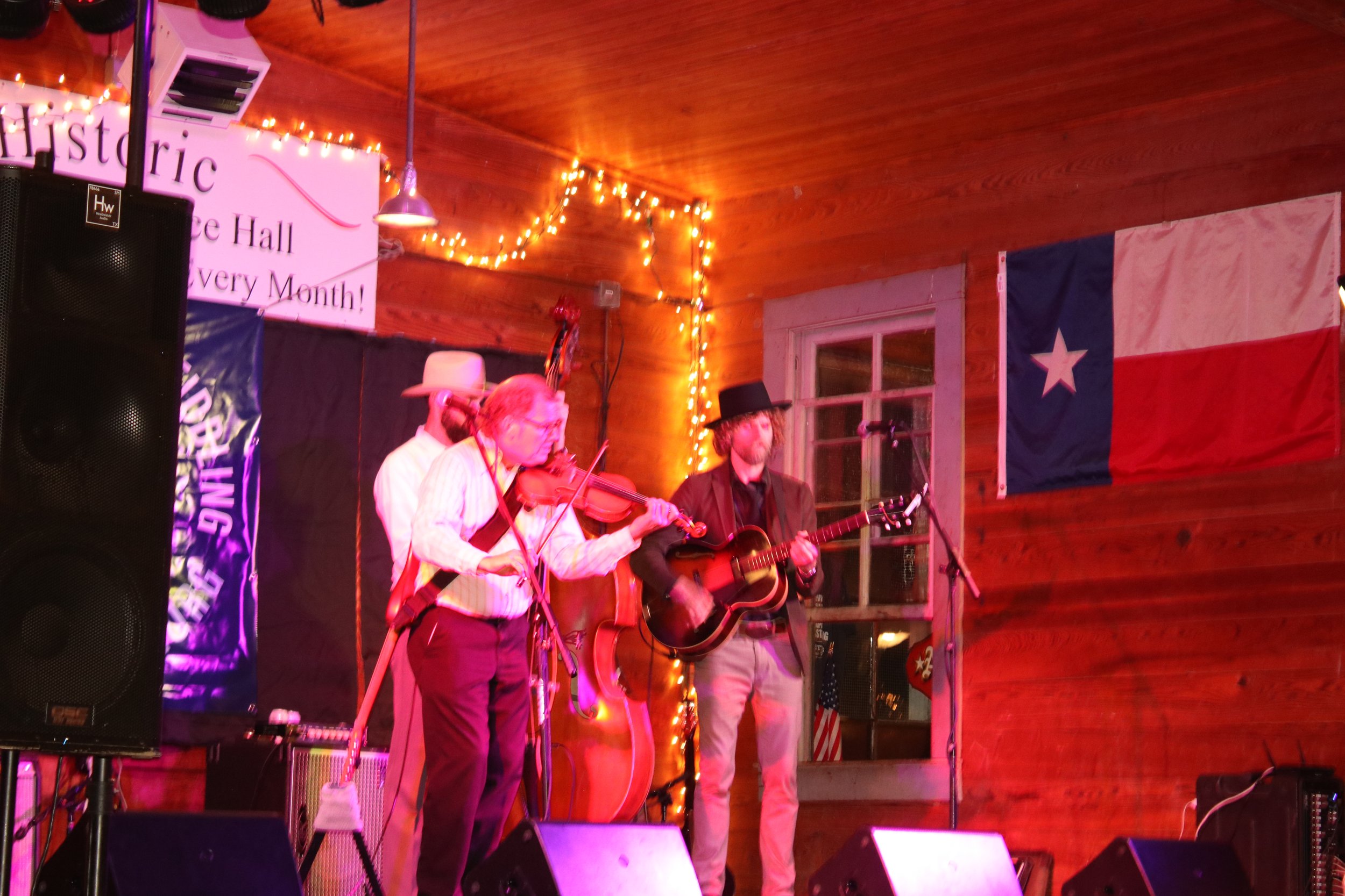 2021-dec-fiddle-fest-friday-88_51732069636_o.jpg