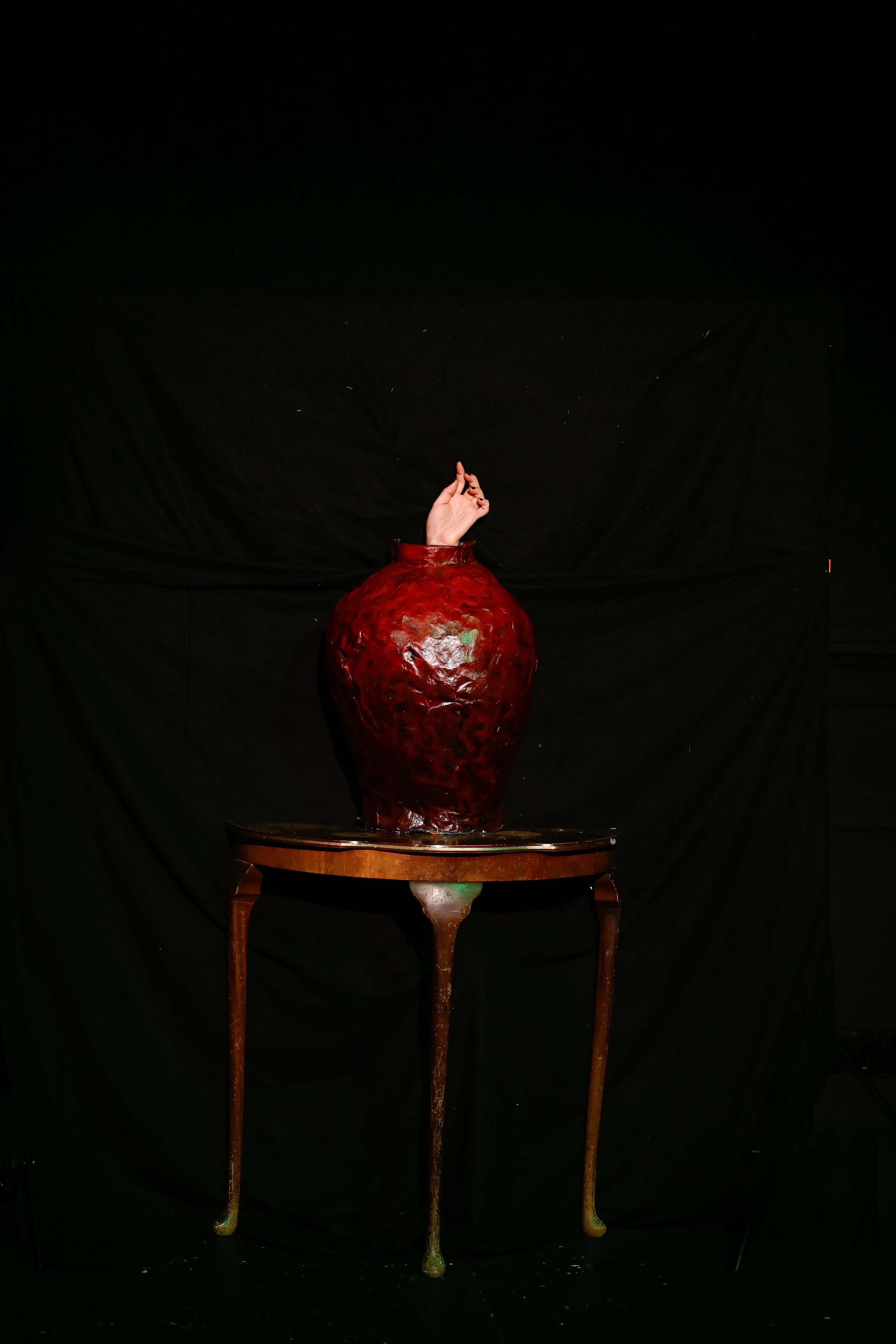Runxuan Yang: Interview for Staging Decadence