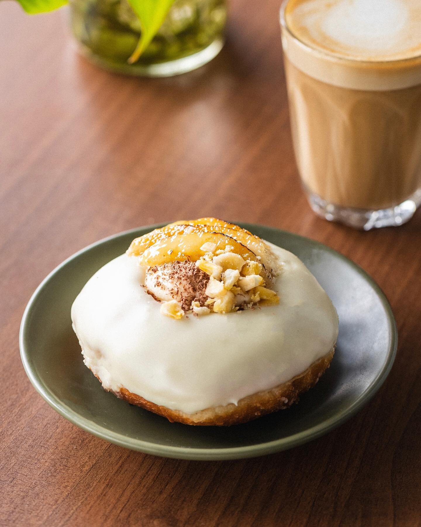 Confirmed: Our April Special Banoffee doughnut is a hit ! 

A yeast raised doughnut dipped in white chocolate glaze, filled with dulce de leche and banana whipped cream, topped with caramelised bananas and banana chips. 

Make sure you pop in to Peck