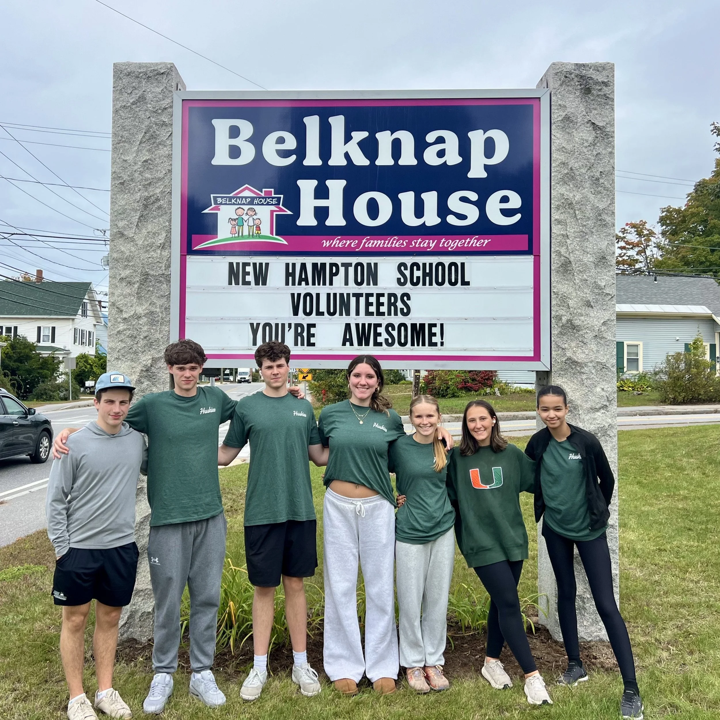 New Hampton School Students Volunteer