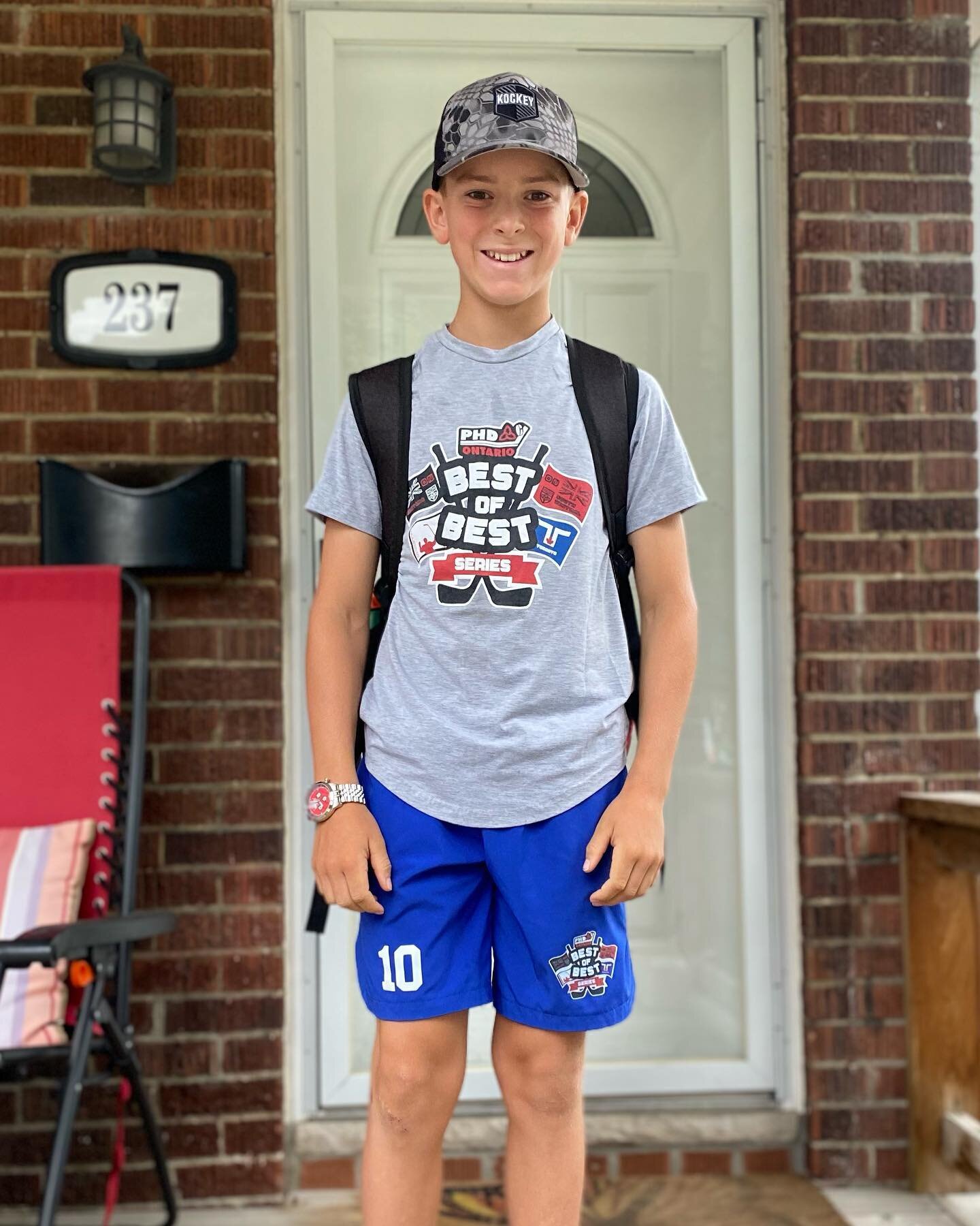 Grade 6 for Jake! 💕

Gonna miss your constant chatter buddy&hellip; not! 🤣

#backtoschool2022 #adambeckbears #adambeck #firstdaybacktoschool #grade6