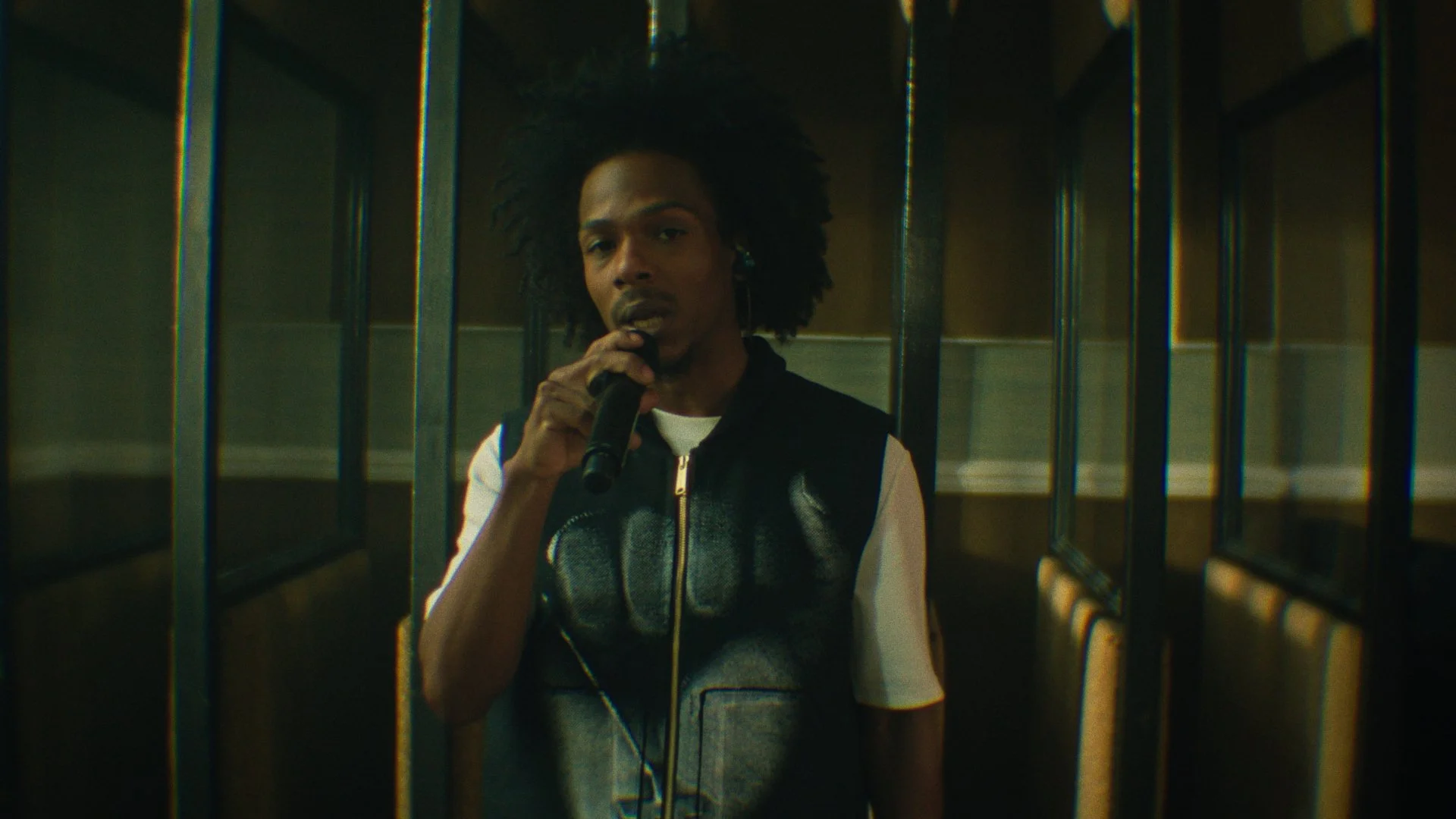  Director: Laurence Warder  DOP: Morgan Sinclair 