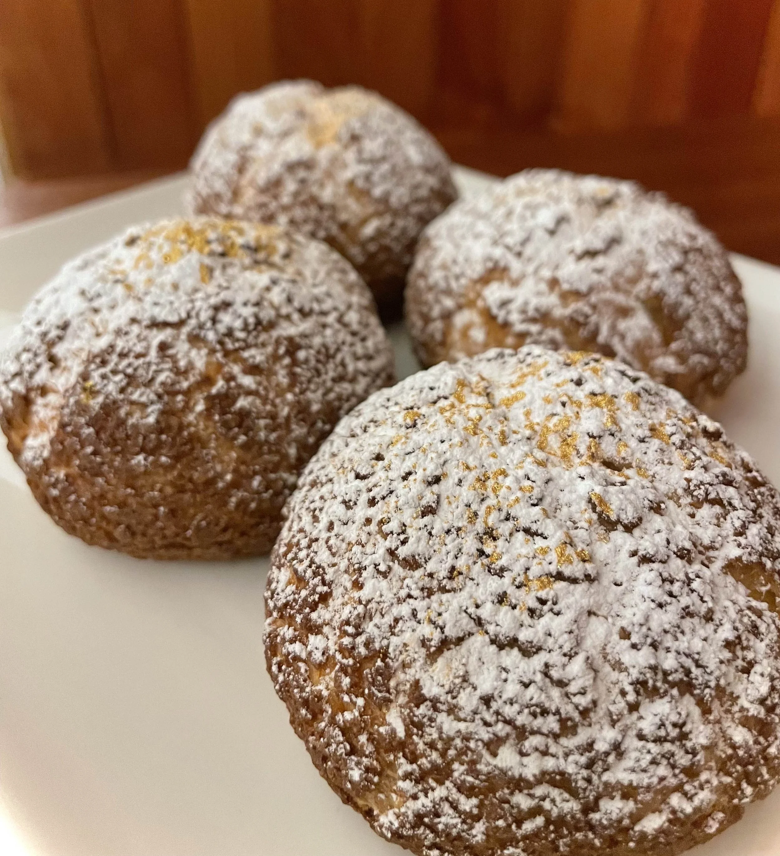 valentine choux - main.jpg