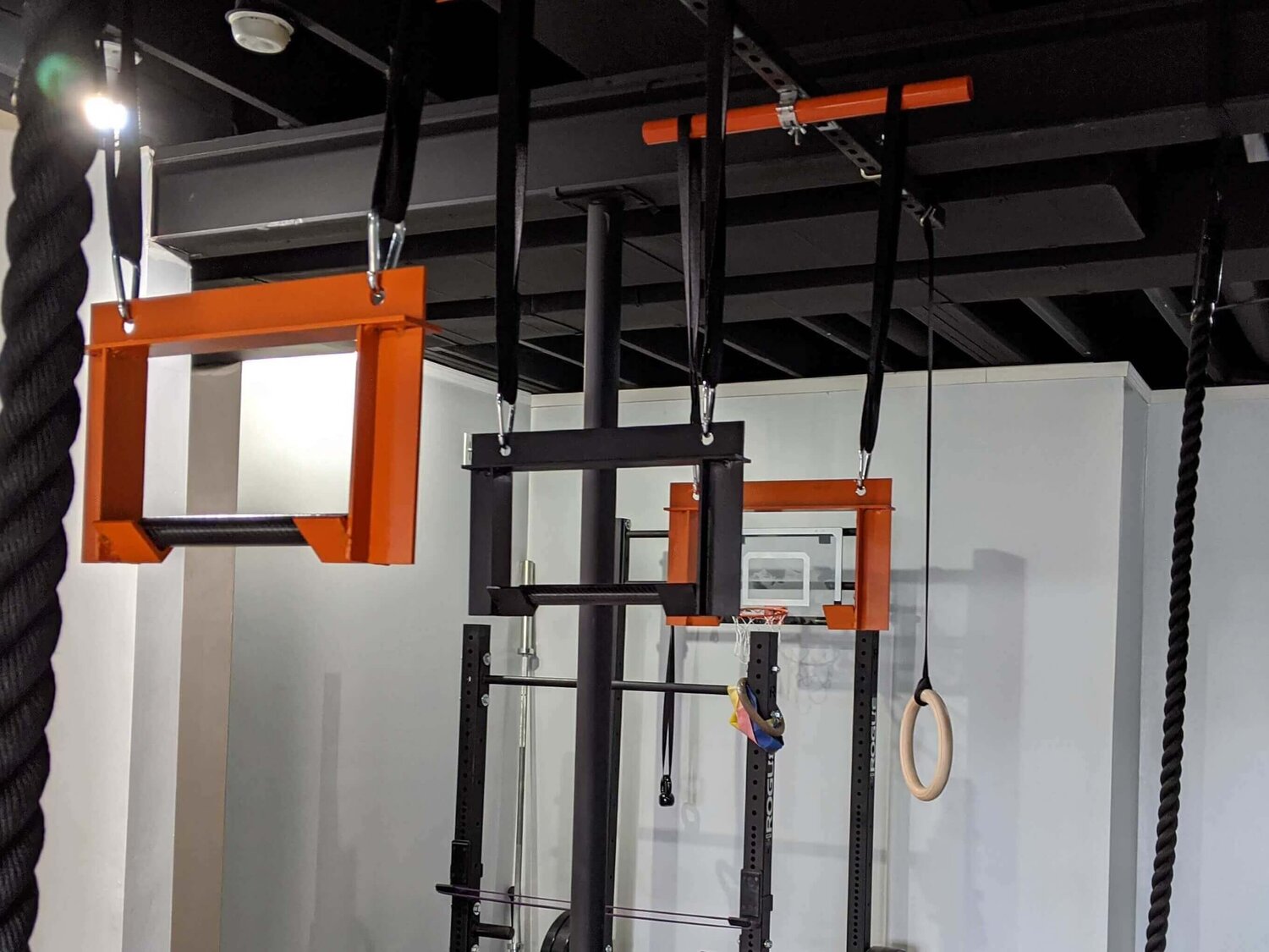 How to Master the Monkey Bar Obstacle Like a Champ