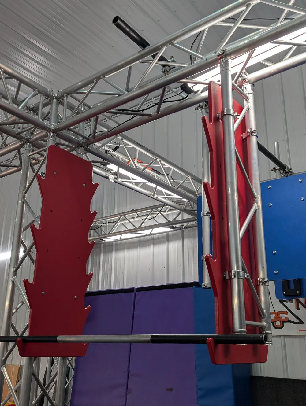 Ninja Warrior Salmon Ladder - Trussing Attachment Style, image size:1000x1328