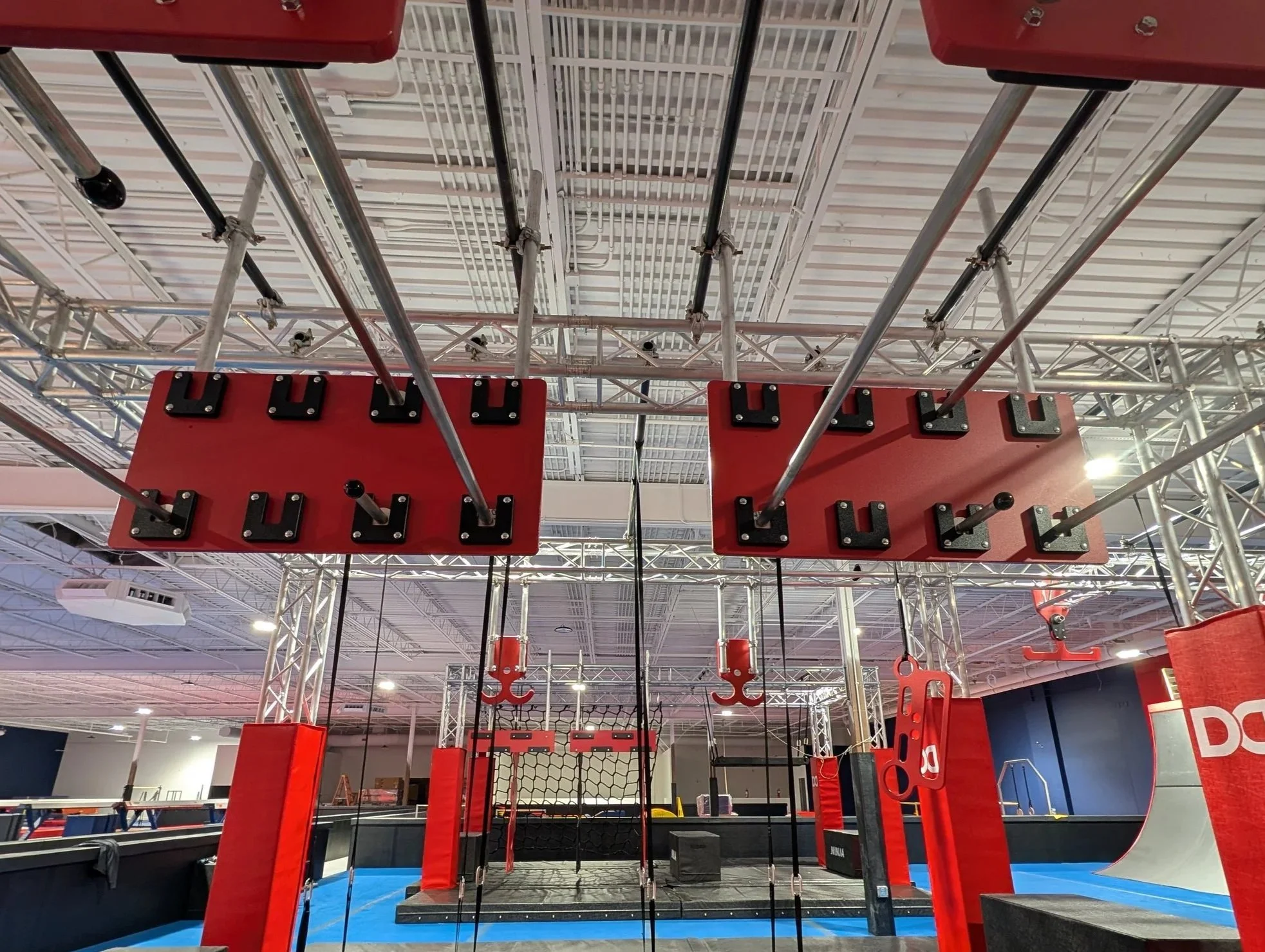 Adjustable-Lache-ninja-warrior-obstacle