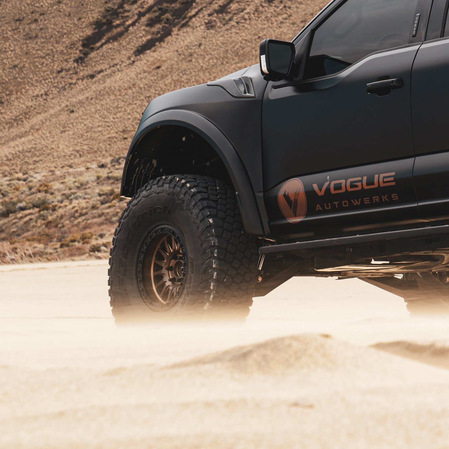 Shot on location: 140 million miles from the nearest car wash. Teaser work for @kmcwheels featuring the @vogueautowerks @ford #fordraptor 

Epic set coming soon.