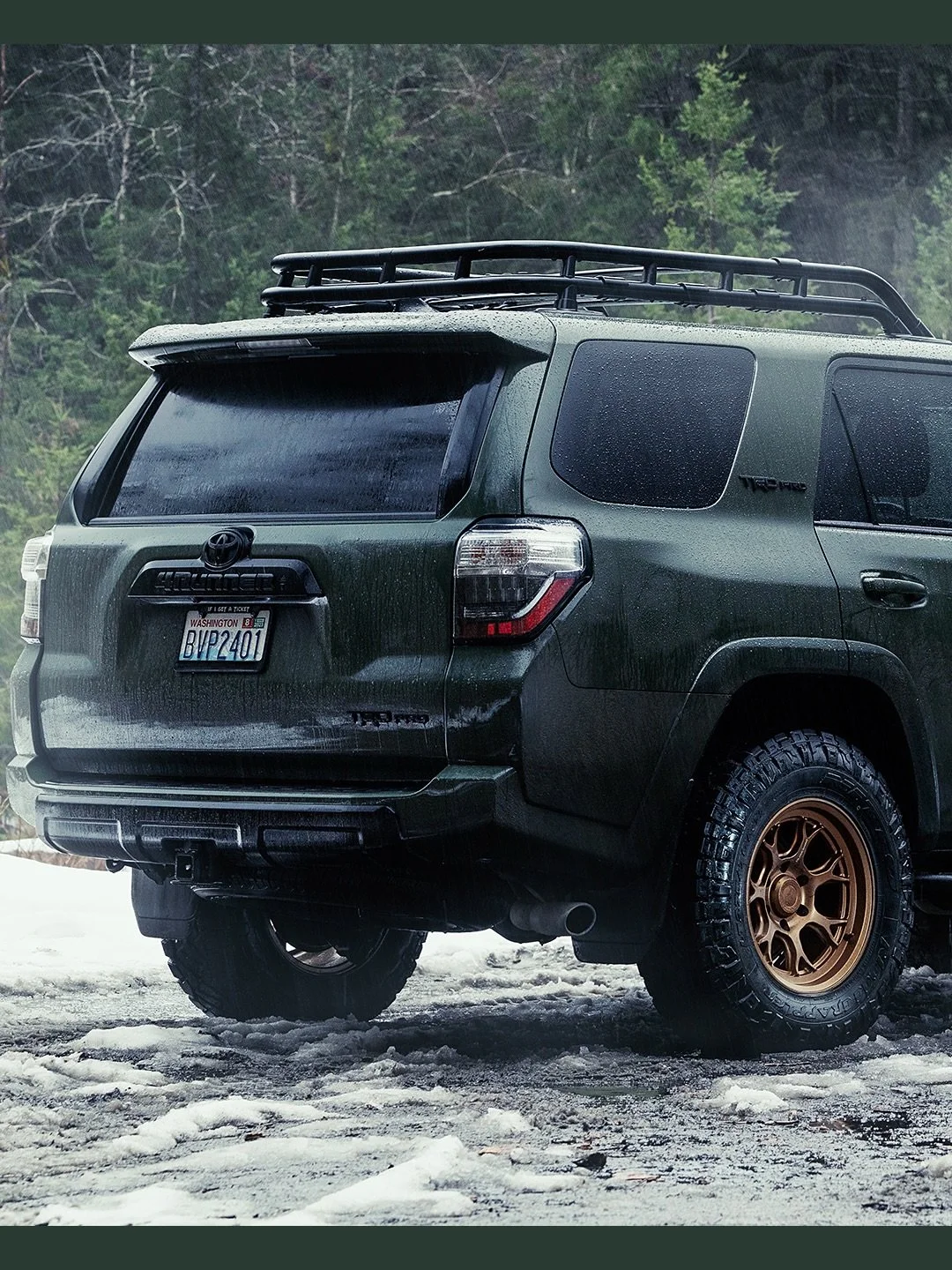 2020 Toyota 4Runner for @blackrhinowheels 

Set against the alpine terrain of Snoqualmie Pass in the Mt. Baker&ndash;Snoqualmie National Forest, the 4Runner feels right at home. The combination of Army Green paint and Matte Bronze Black Rhino Etosha 