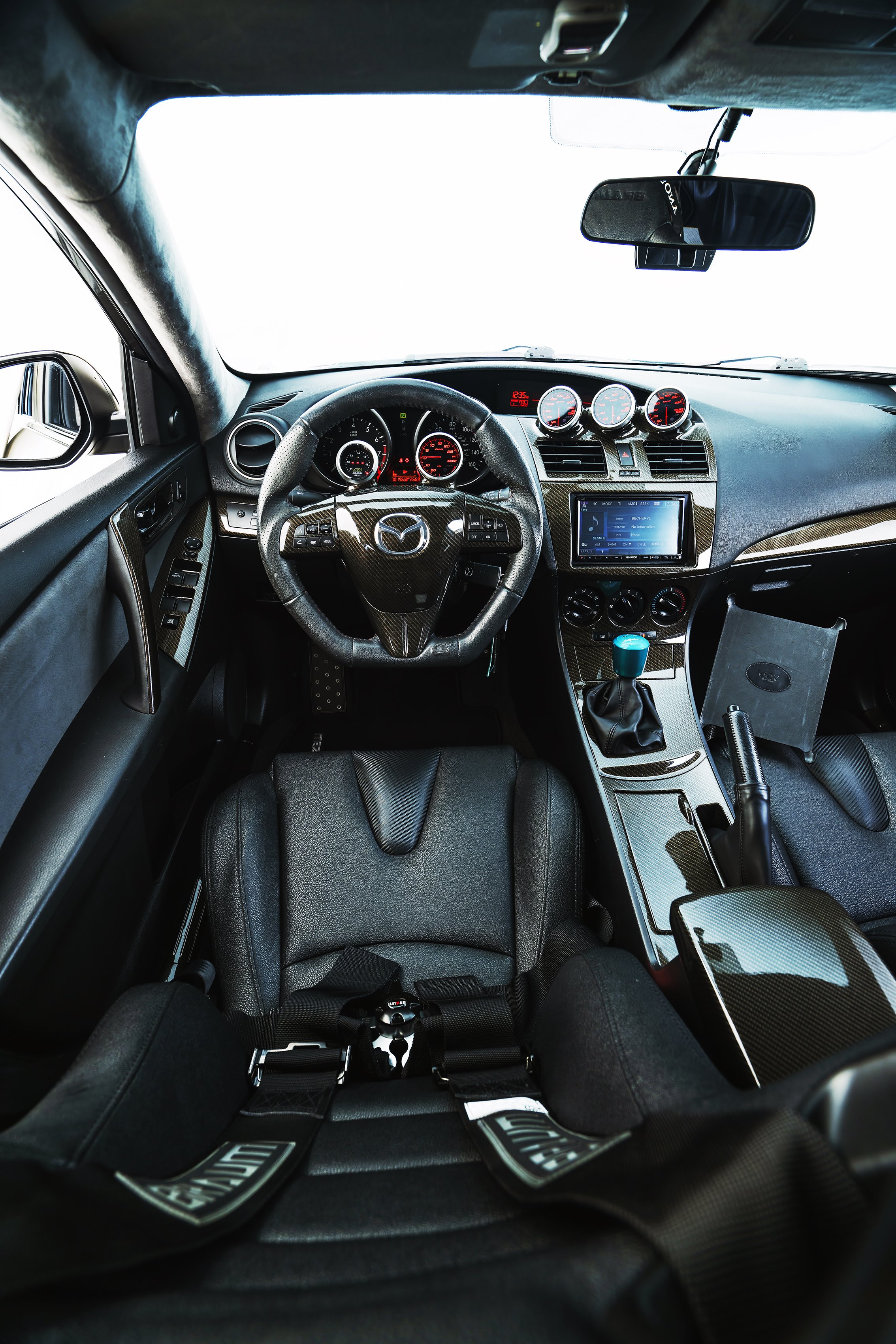 2010 Mazda 3i Sedan Custom | Seattle Automotive Auction Photography | Josh Mackey | Mackeydesigns