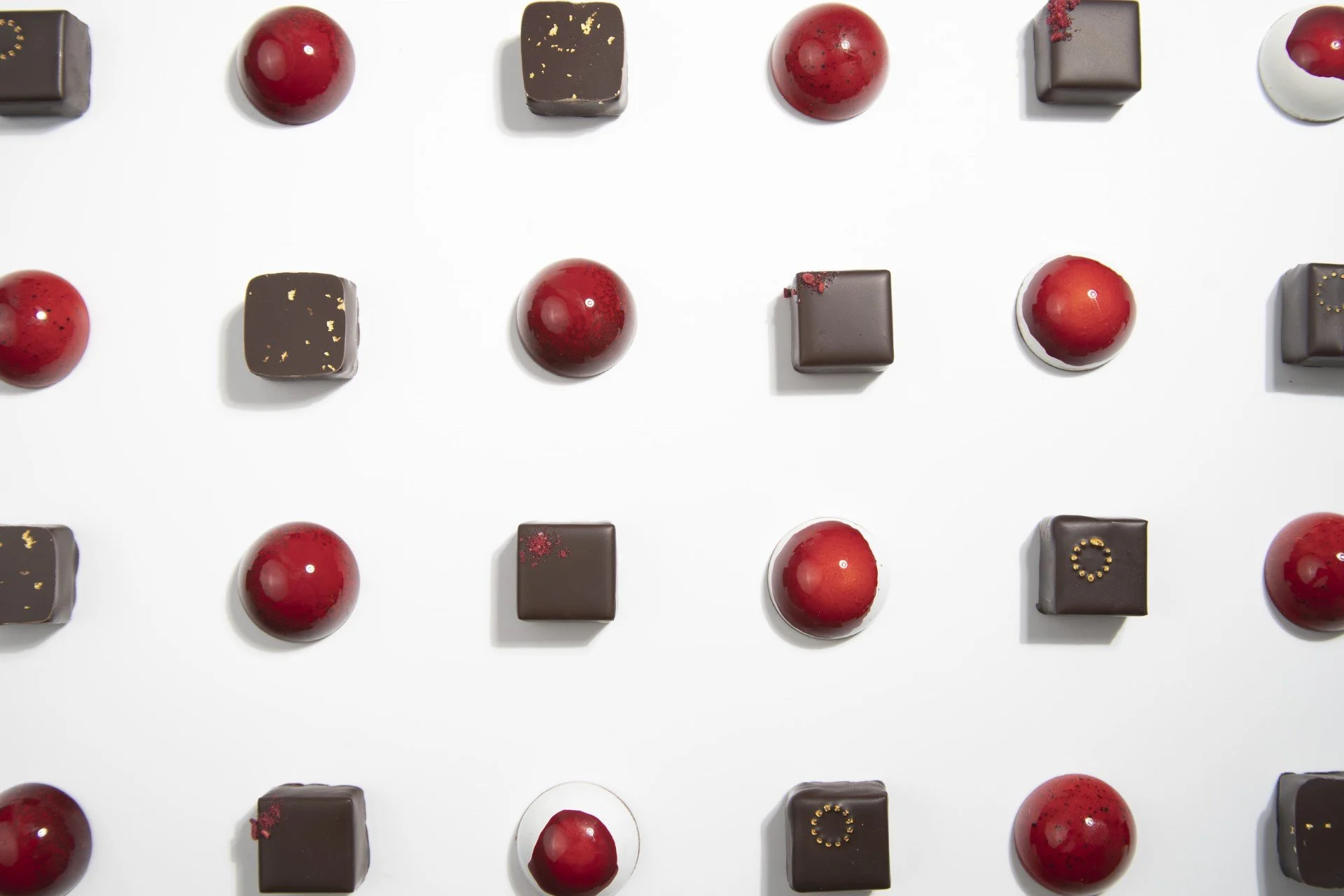 Luxury Chocolate Gifts Delivered Nationwide: What to Look for Before You Order