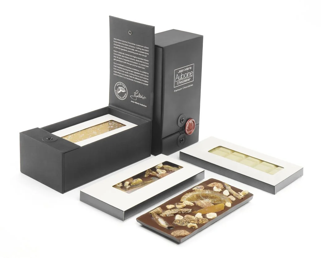 Chocolate Bars in Wooden Giftbox | Award-Winning