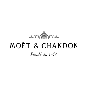 Moët & Chandon logo with a crown and the text 'Fondée en 1743' underneath.