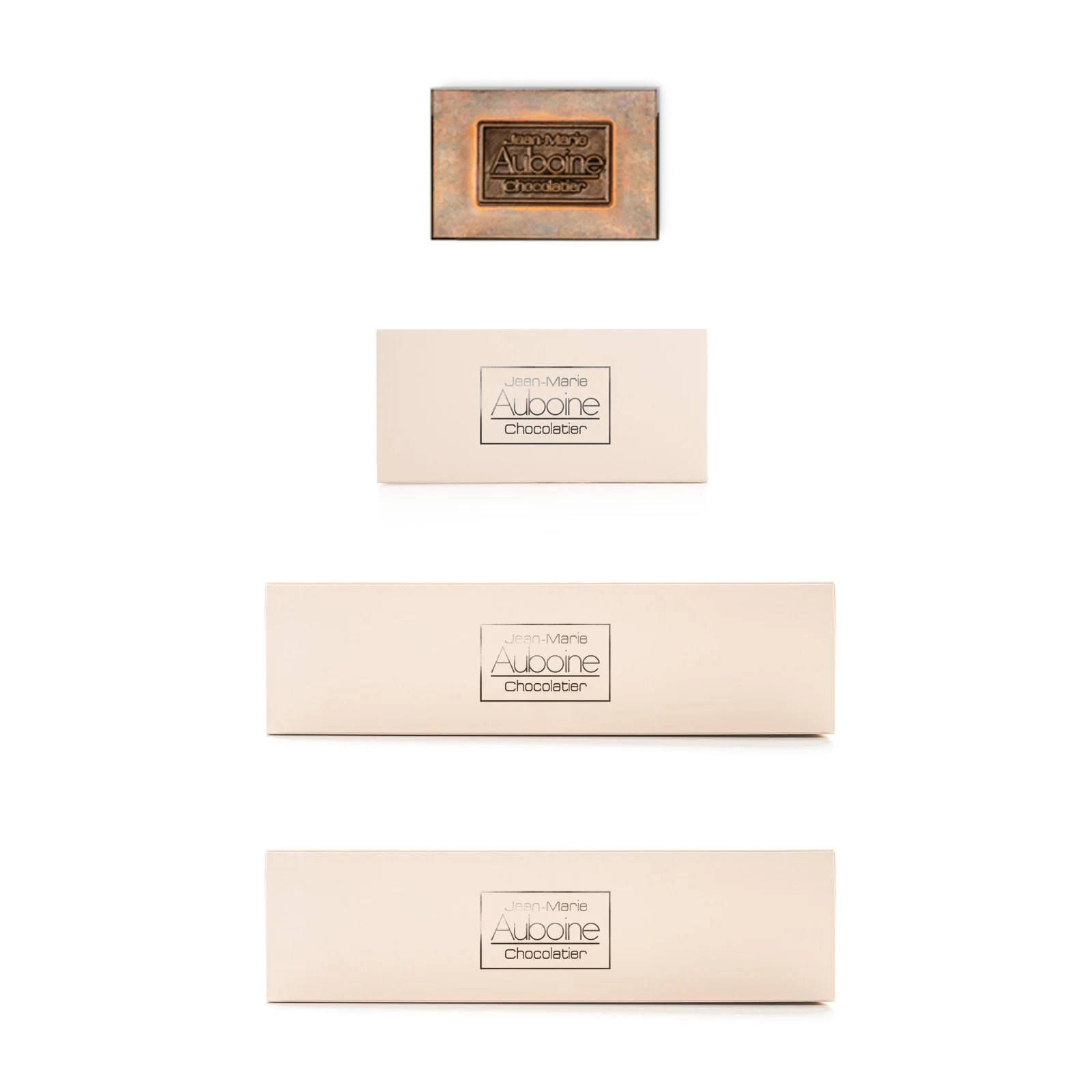 JMA_MacaronsBoxes_Plate.jpg