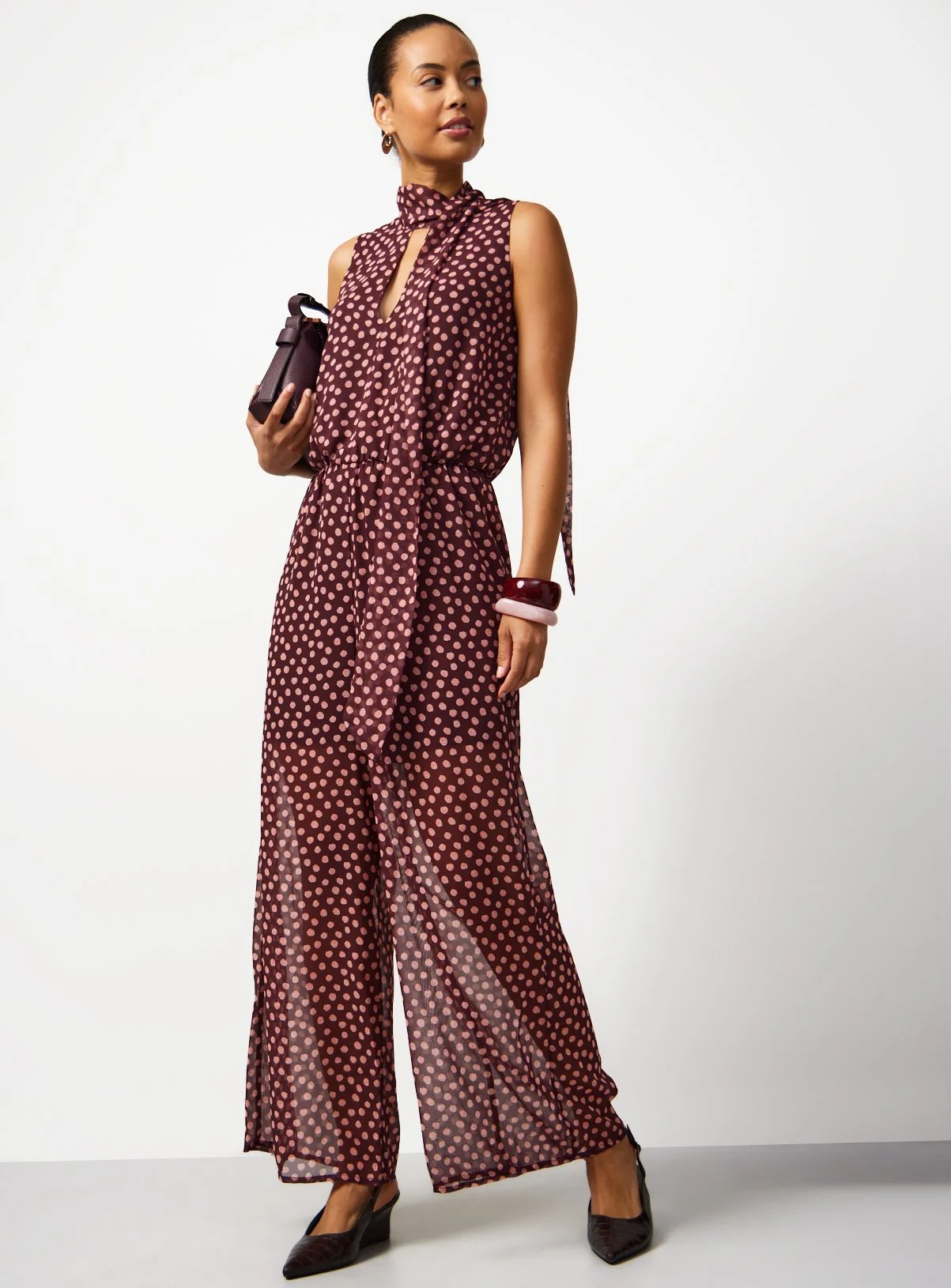 tuc148275748-Brown_R_Z002A.jpg