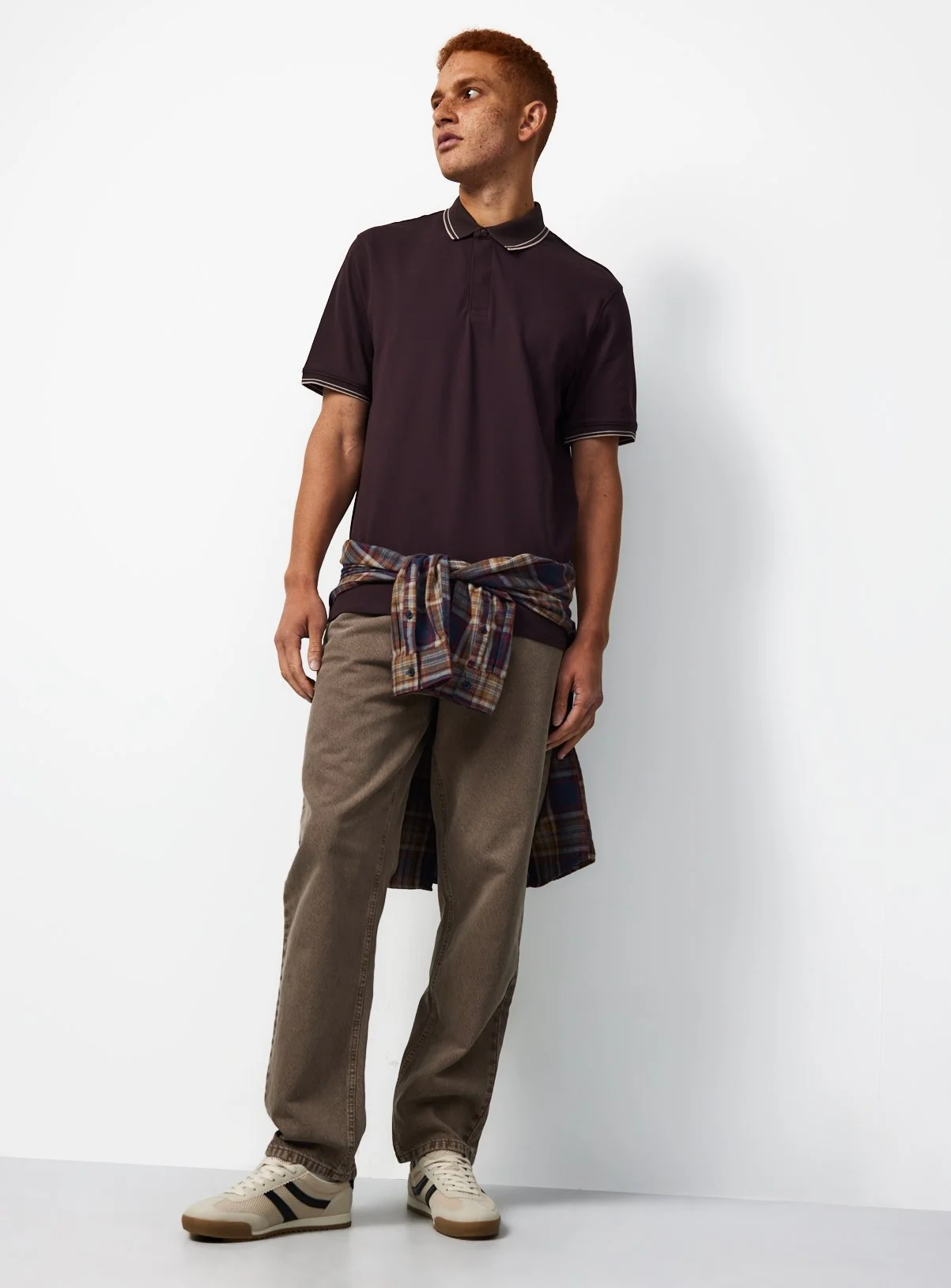 tuc147868681-Brown_R_Z002A.jpg