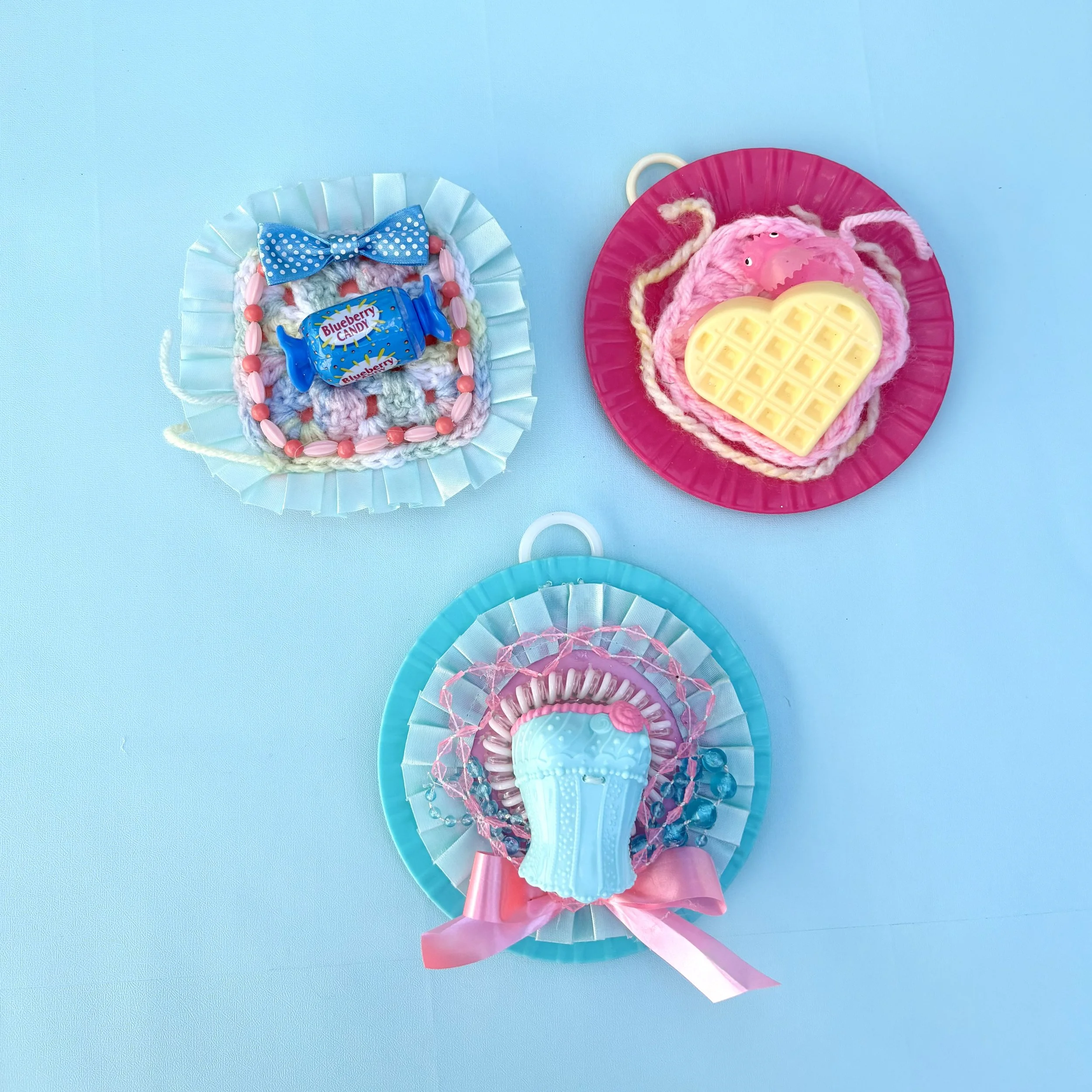 Frilly Mini Moments