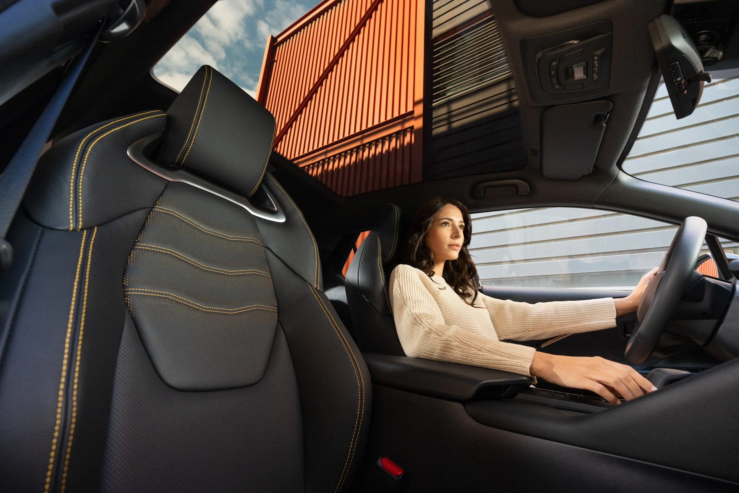 2024_C-HR PHEV_DPL_0038.jpg