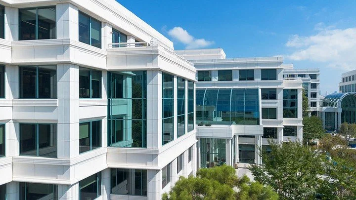 BLUEPRINT FOR SUCCESS. 💎☀️⁠
⁠
Clean lines. Clear skies. Bold ideas. The Water Garden in its most iconic form.⁠
⁠
#WaterGardenSantaMonica #SkyHigh #ArchitectureDaily #SMLiving #WorkWithAView