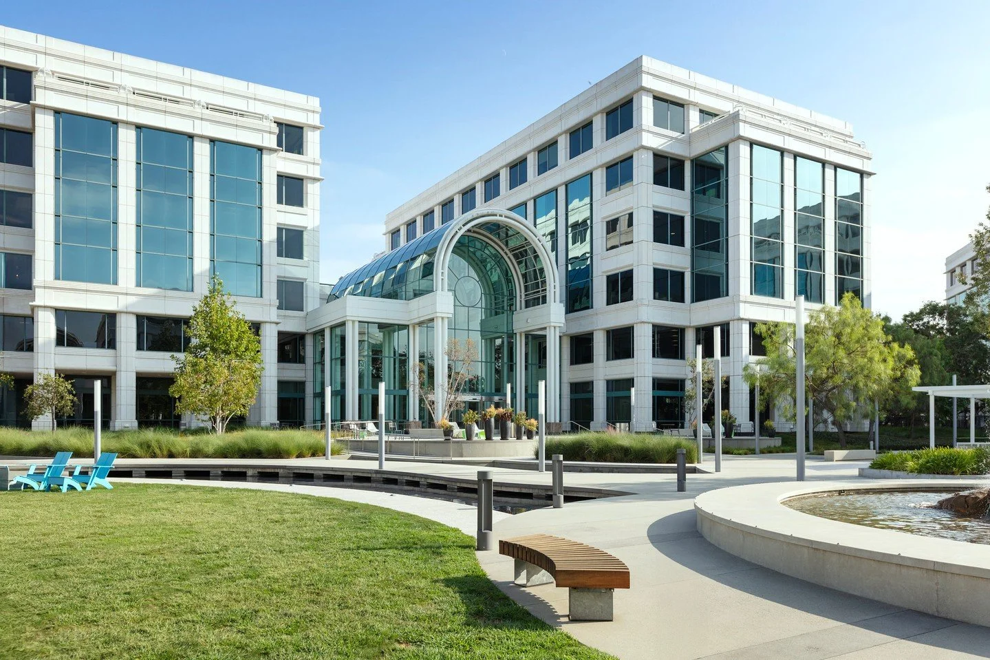 Not your average corner office view.⁠
⁠
Whether you&rsquo;re catching a collaborative session in the park or just enjoying the symmetry of the walkways, the Water Garden is built for more than just work&mdash;it&rsquo;s built for inspiration.⁠
⁠
⁠
#W