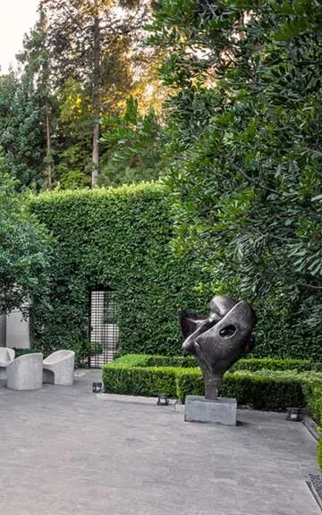 melinda-ritz-beverly-hills-exterior-front-detail.jpg