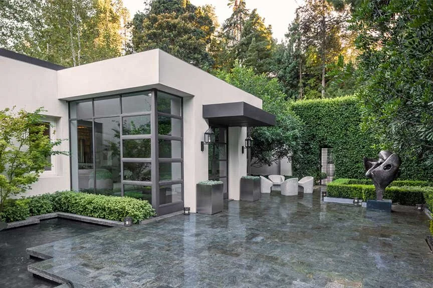 melinda-ritz-beverly-hills-exterior-front.jpg