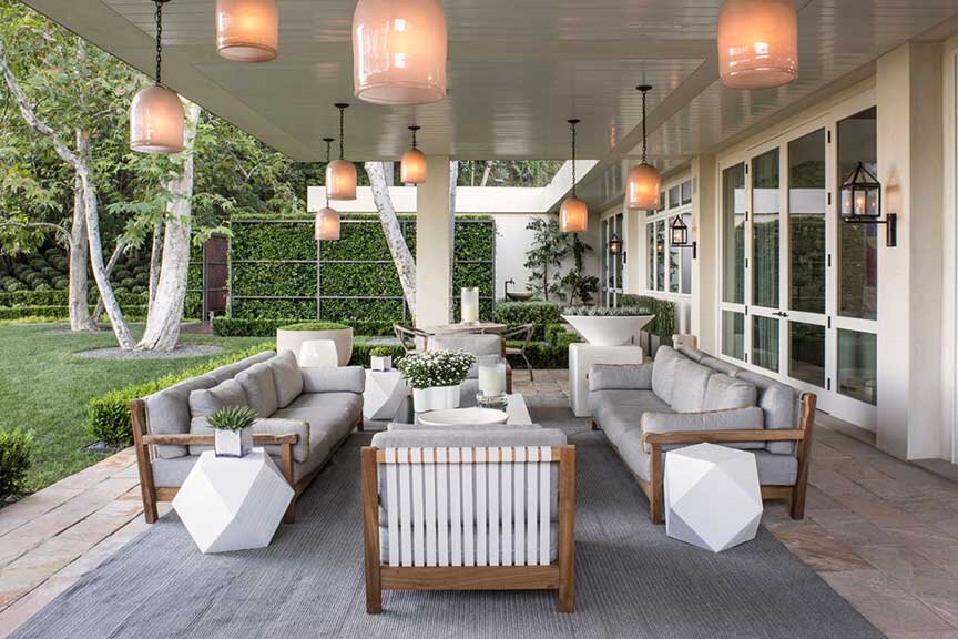 melinda-ritz-beverly-hills-back-patio.jpg