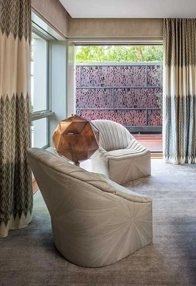melinda-ritz-beverly-hills-master-bedroom03.jpg