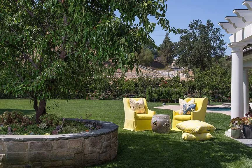 melinda-ritz-hiddenhills-exterior-seating.jpg