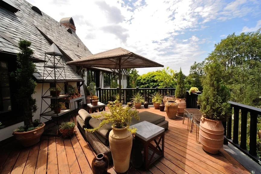 melinda-ritz-beverly-hills-tudor-master-terrace.jpg