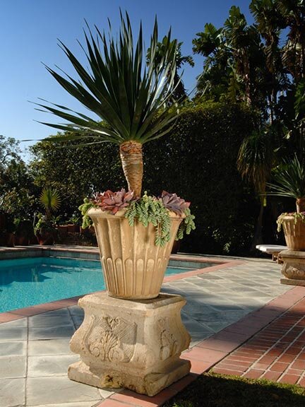 melinda-ritz-farnam-estate-house-back-pool-planter.jpg