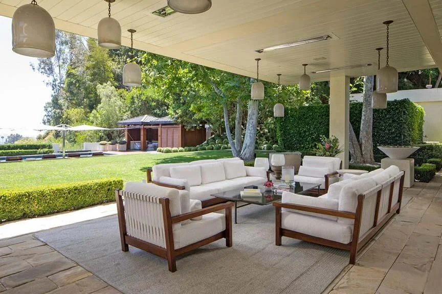 melinda-ritz-beverly-hills-back-patio03.jpg