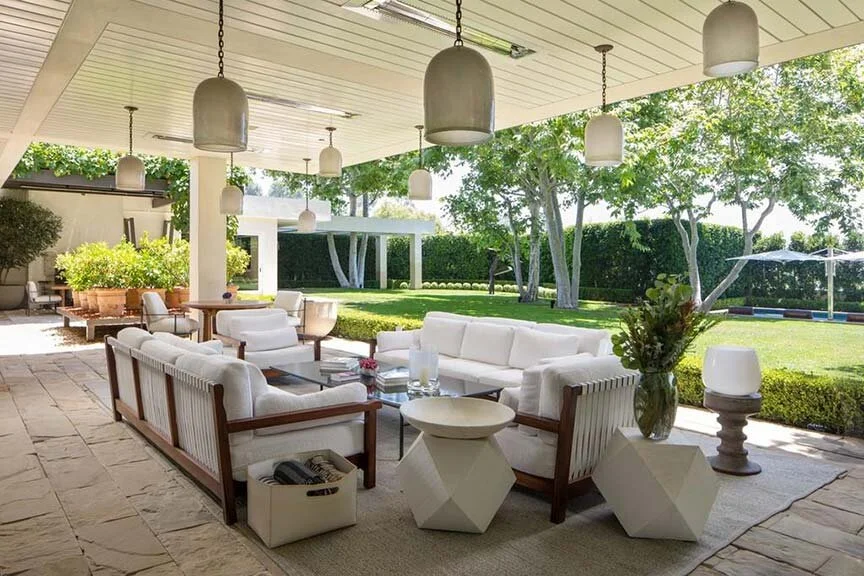 melinda-ritz-beverly-hills-back-patio02.jpg