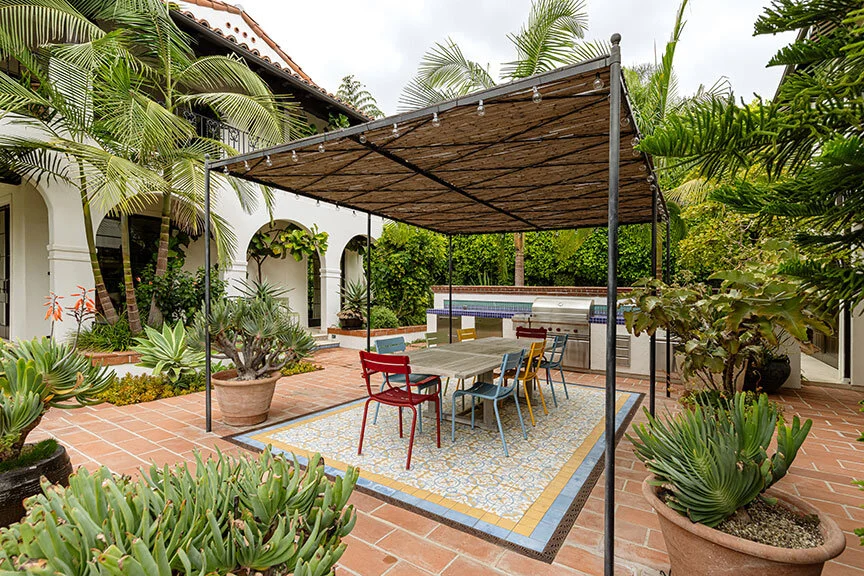 melinda-ritz-bevhills-spanish-berkus-home-patio01.jpg
