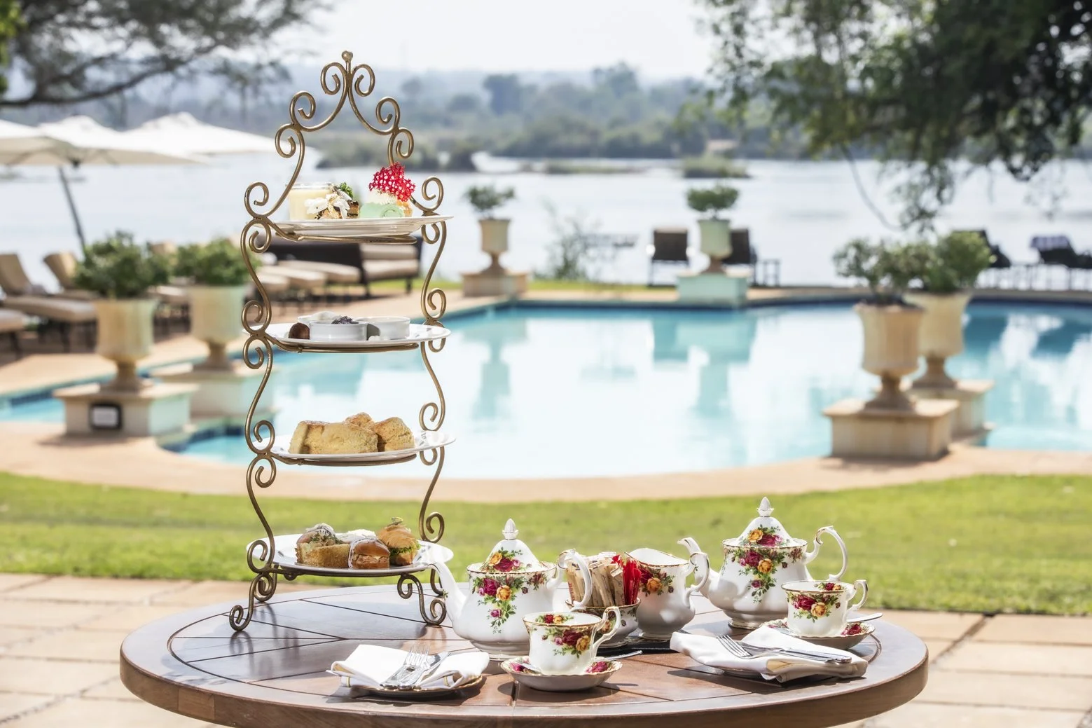 Roayl afternoon High Tea (2).JPG