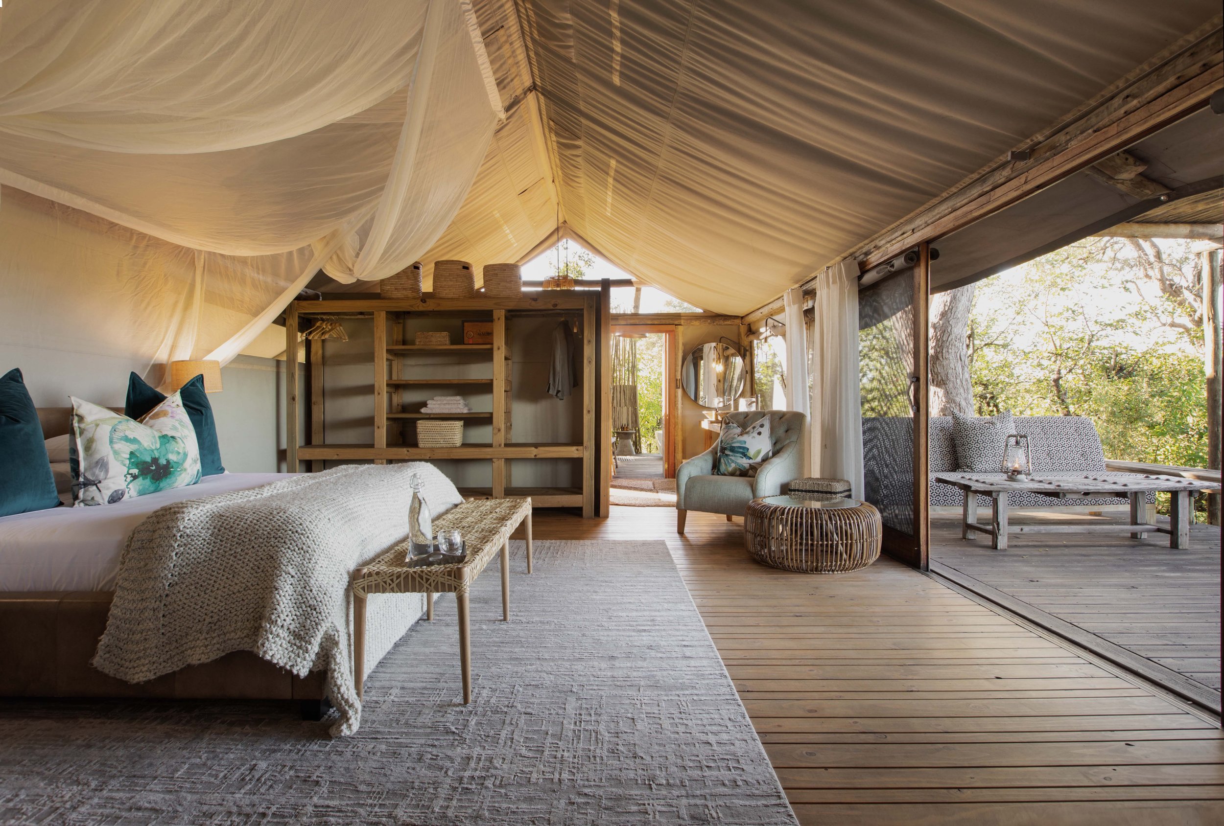 Bots_Sable Alley_Honeymoon Interior 1.jpg