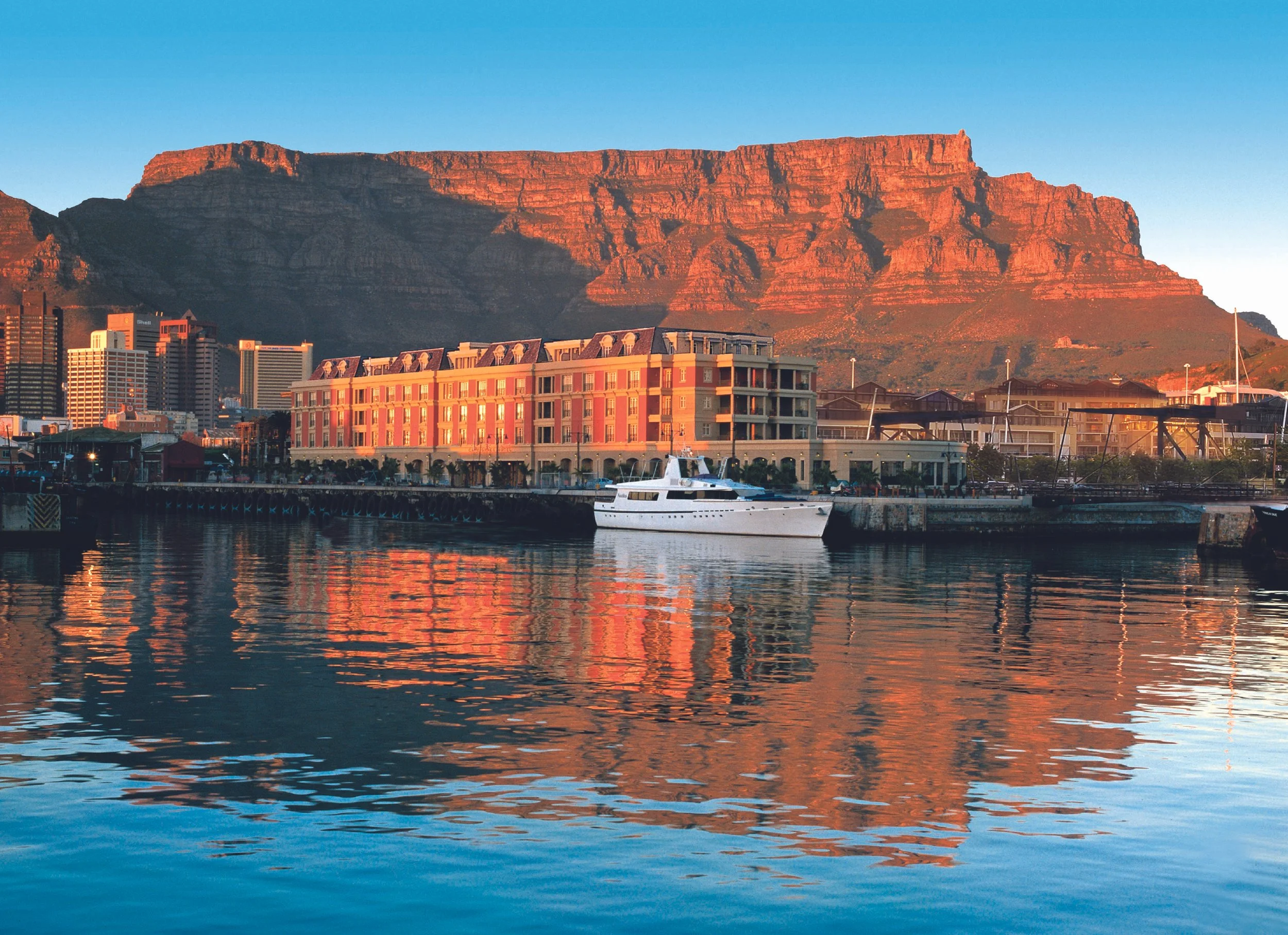 Cape-Grace-Hotel-Cape-Town-South-Africa (9).jpg