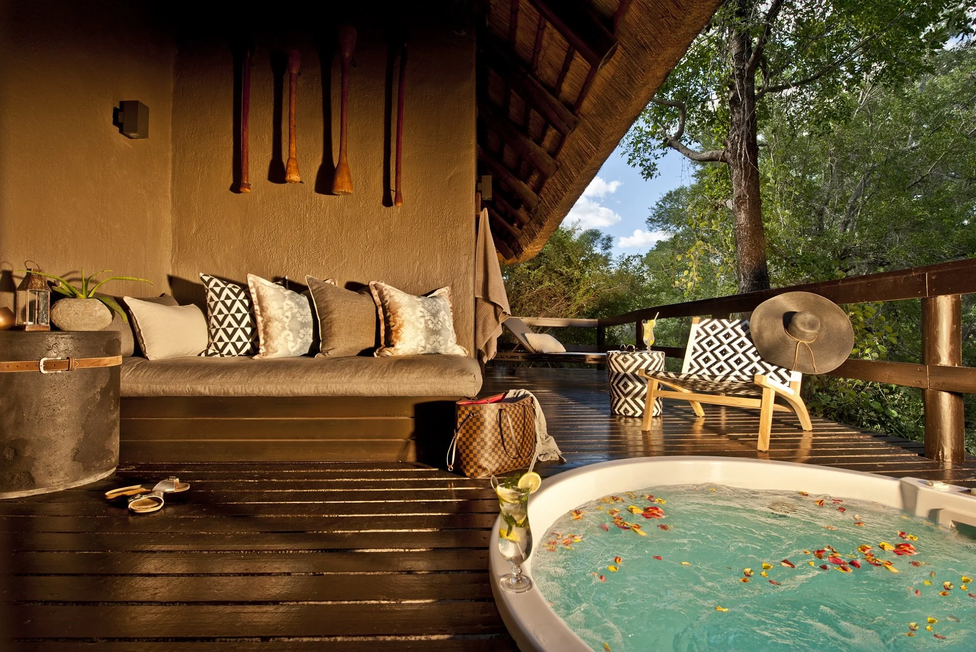 Little Bush Camp - Luxury Suite (14).jpg
