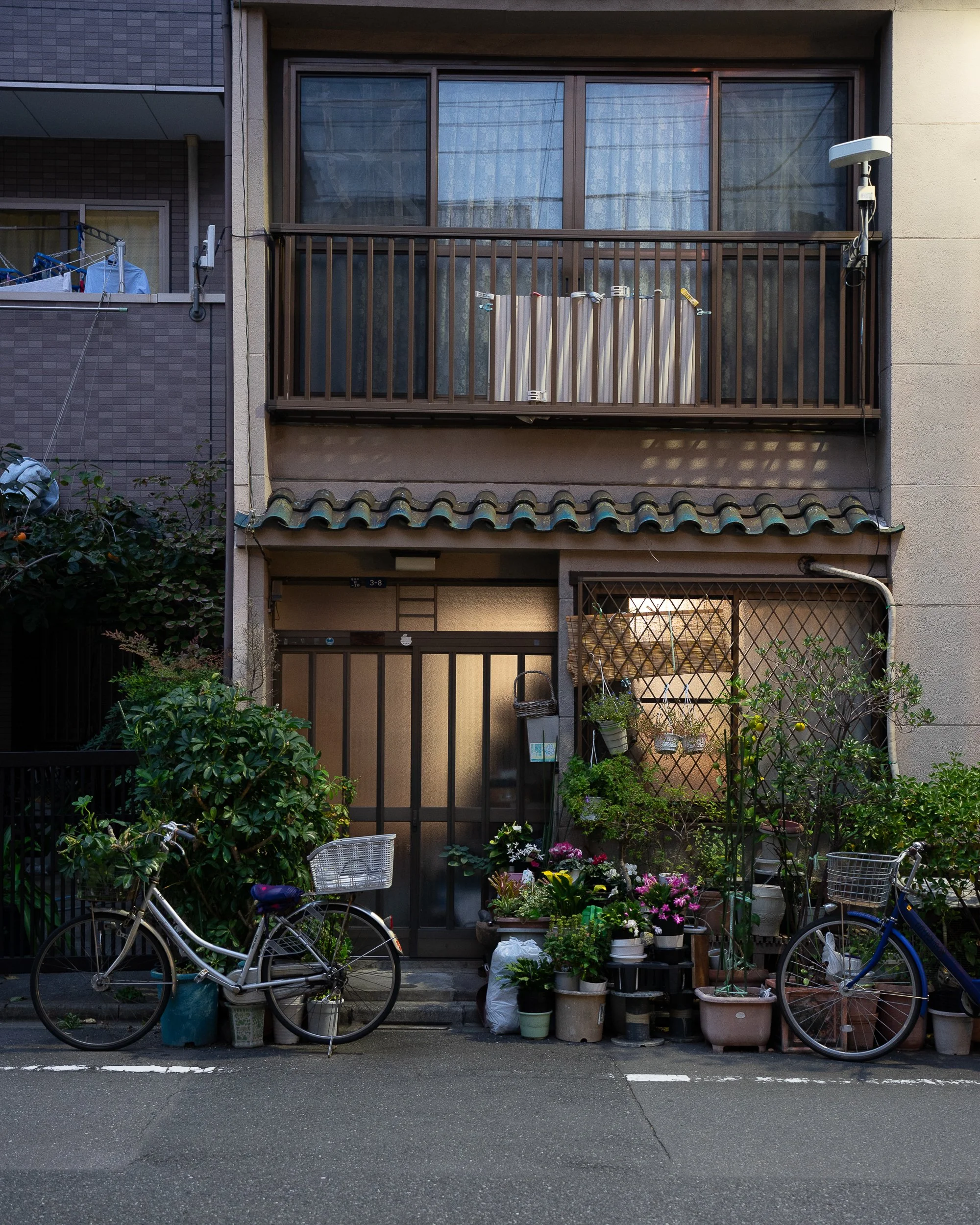 home-exterior.jpg