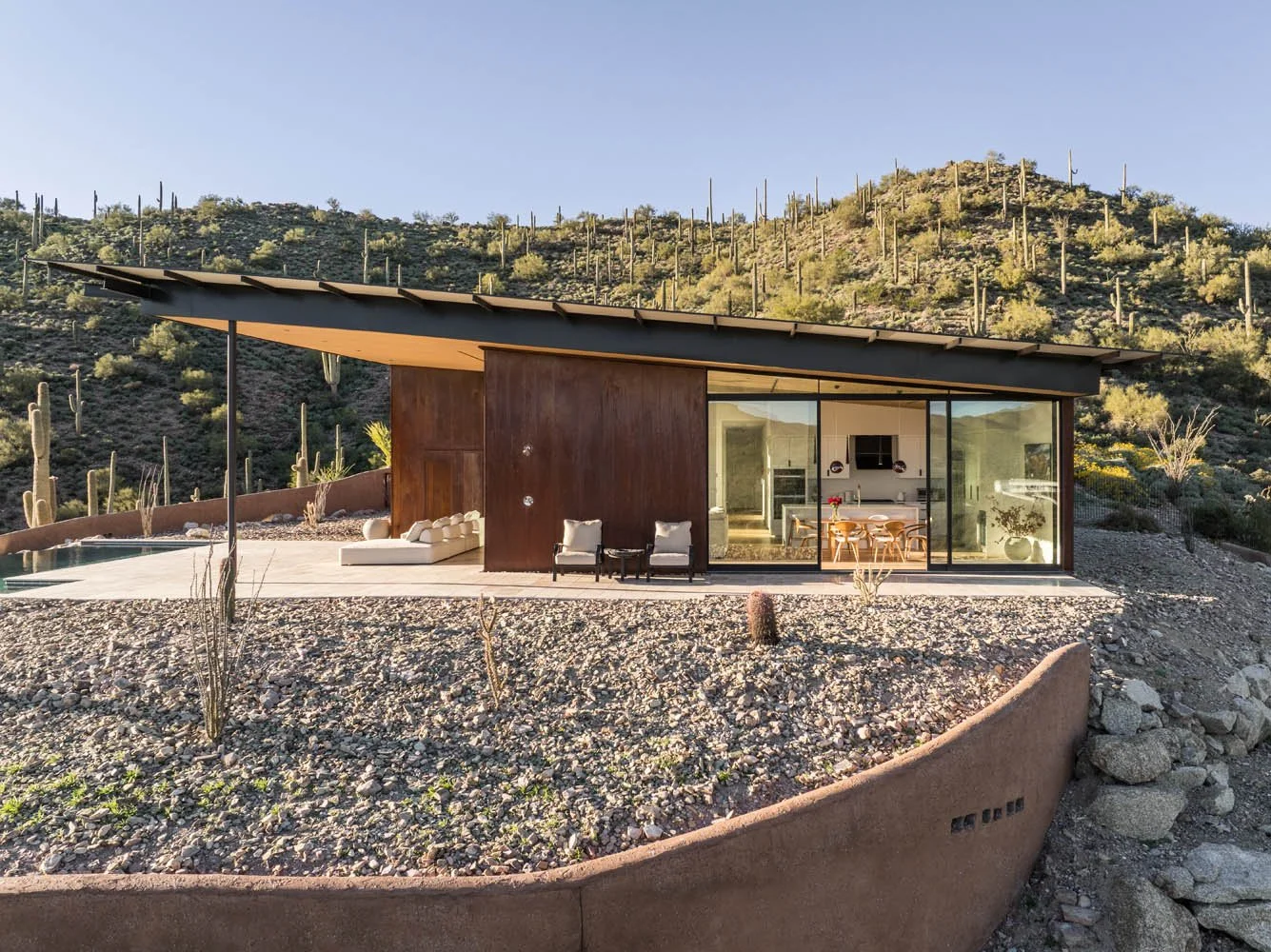 Modern Hillside Retreat Full Circle Customs  (12).jpg