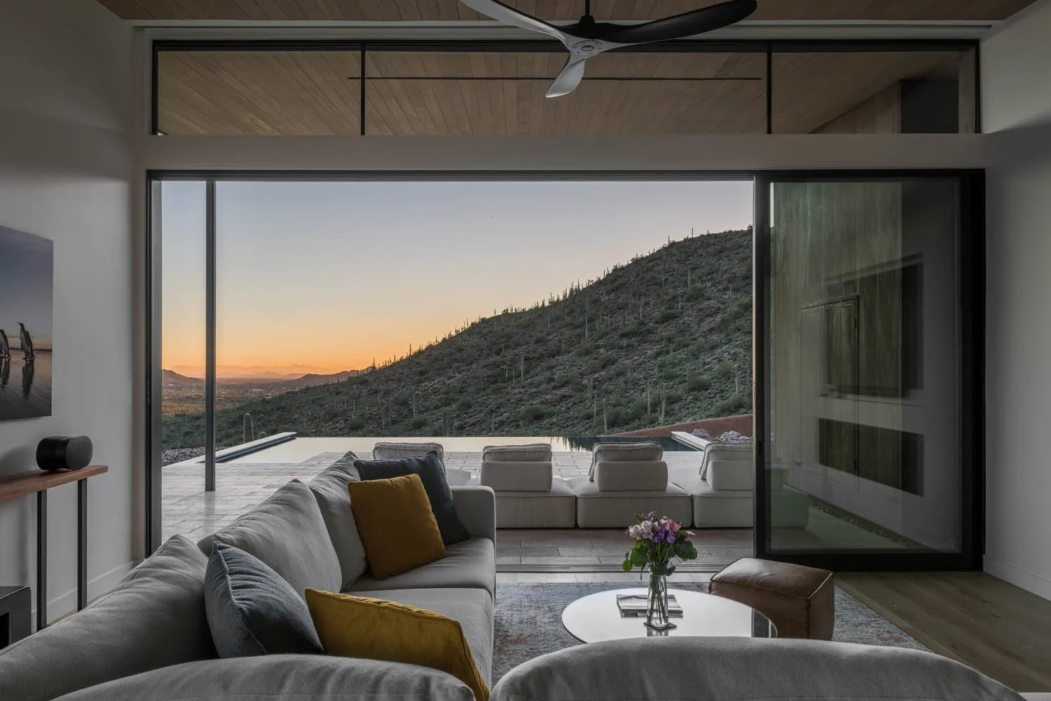 Modern Hillside Retreat Full Circle Customs  (18).jpg