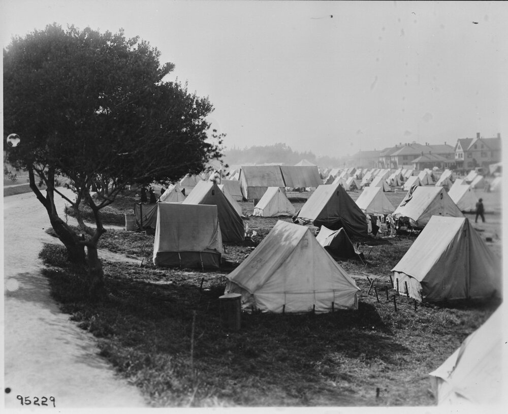 lossy-page1-1024px-San_Francisco_Earthquake_of_1906,_A_refugee_camp_in_the_area_adjacent_to_and_south_of_Letterman_General_Hospital..._-_NARA_-_531073.tif.jpg