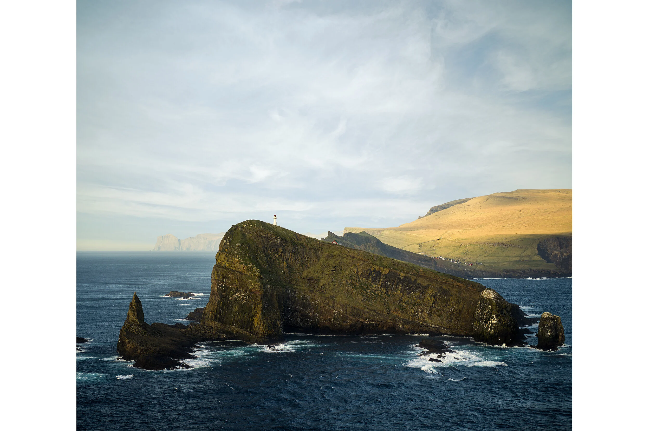 Faroe_lighthouse_21_55x48.jpg