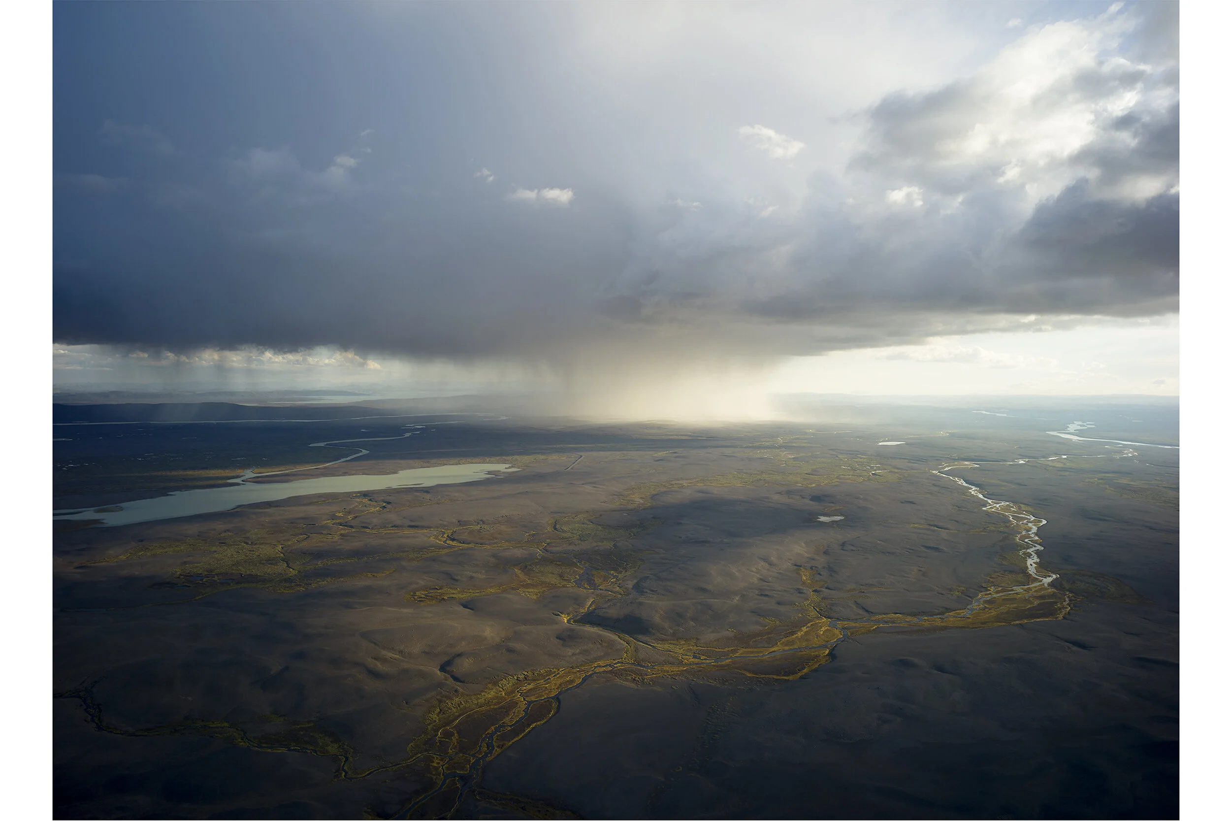 Iceland_rain_cloud_aerial.jpg