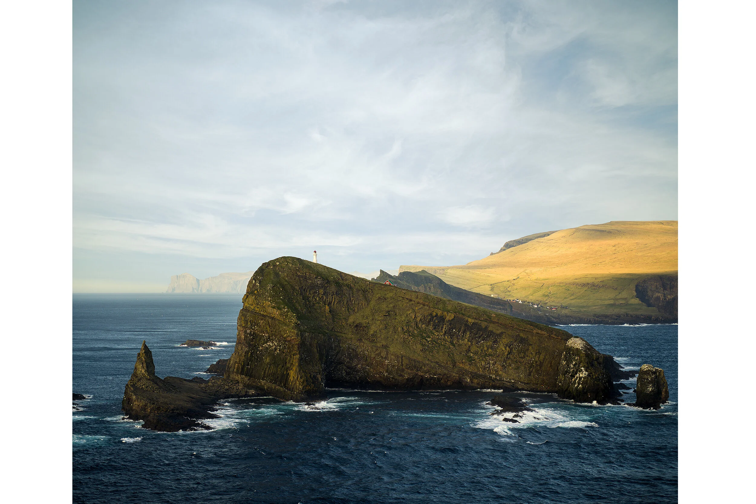 Faroe_lighthouse_21_60x53.jpg