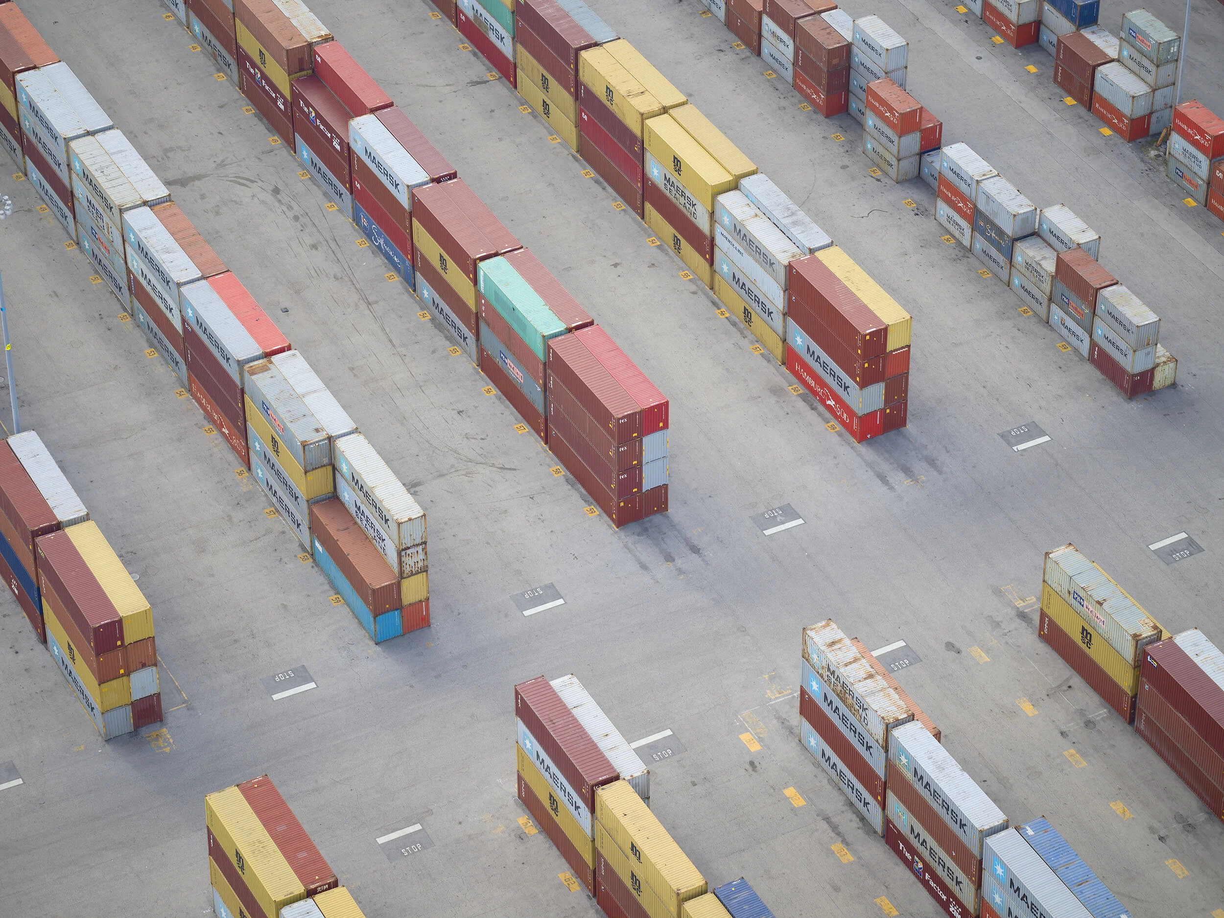 Mimai_port_containers_2_60x45 11.59.29 AM.jpg